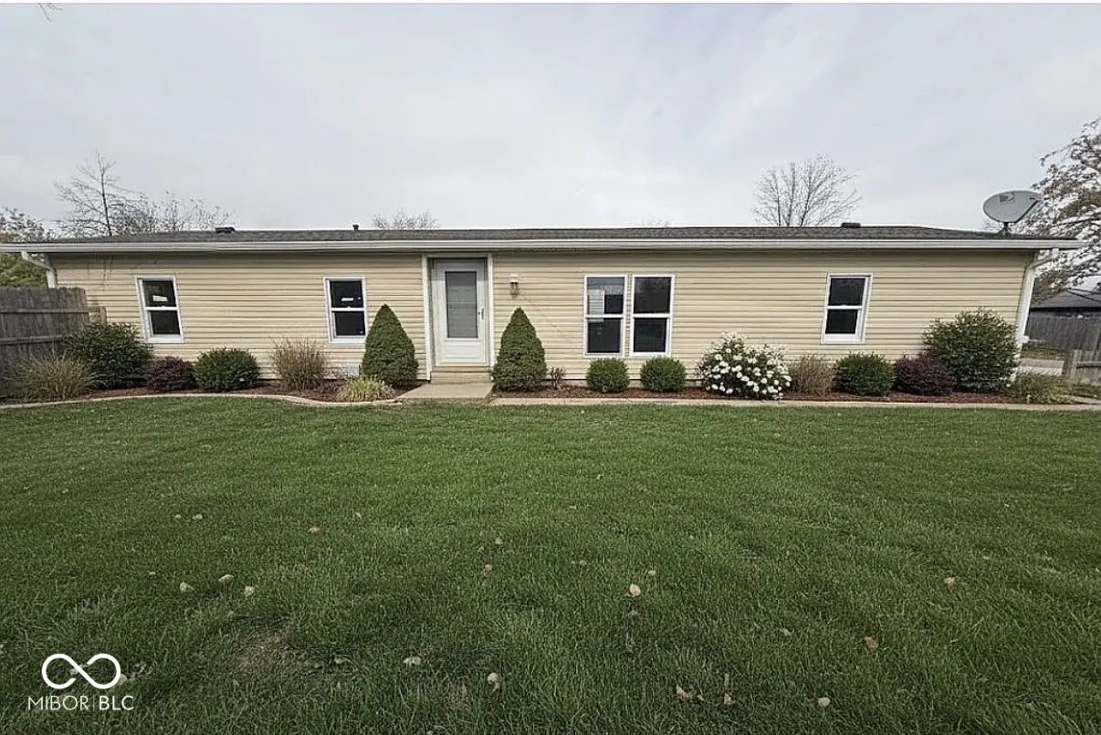 Photo of 52 Fountain Lake Drive Greenfield, IN 46140