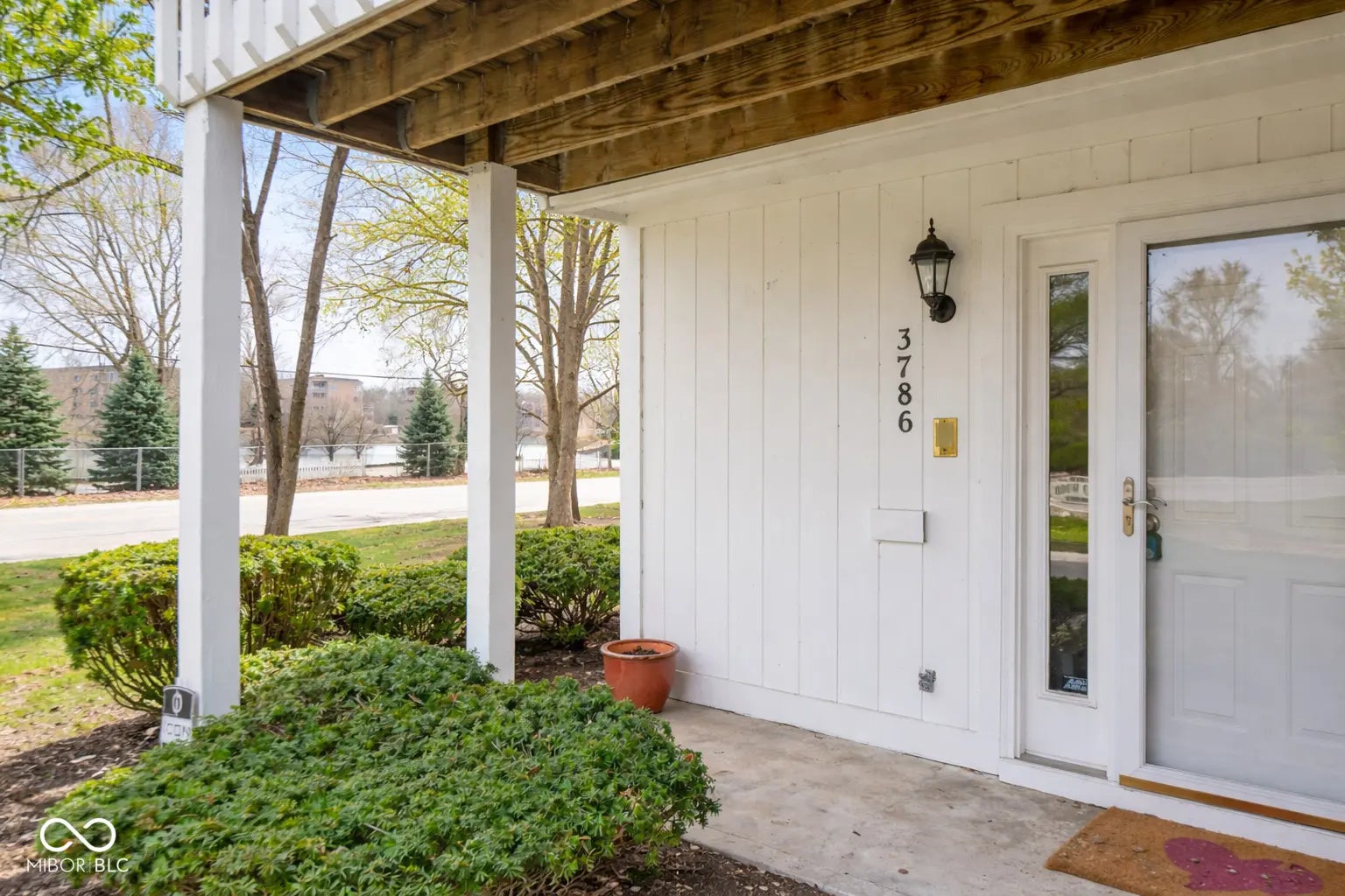 Photo of 6873 Shore Island Drive Indianapolis, IN 46220