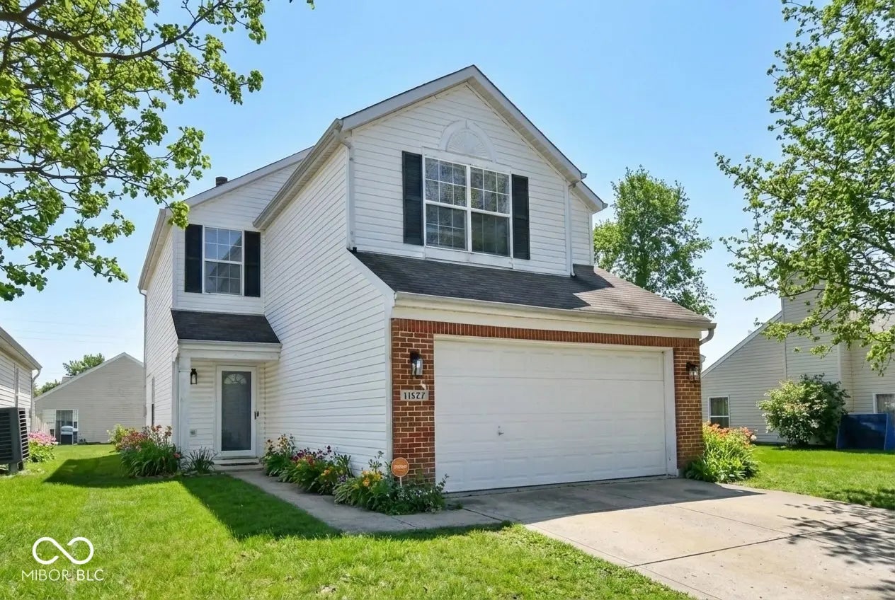 Photo of 11537 Glenn Abbey Lane Indianapolis, IN 46235