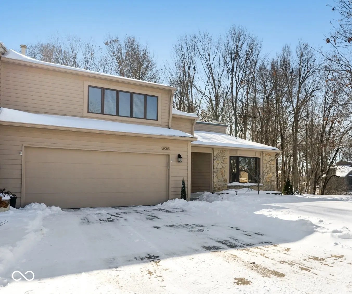 Photo of 305 Sandbrook Drive Noblesville, IN 46062
