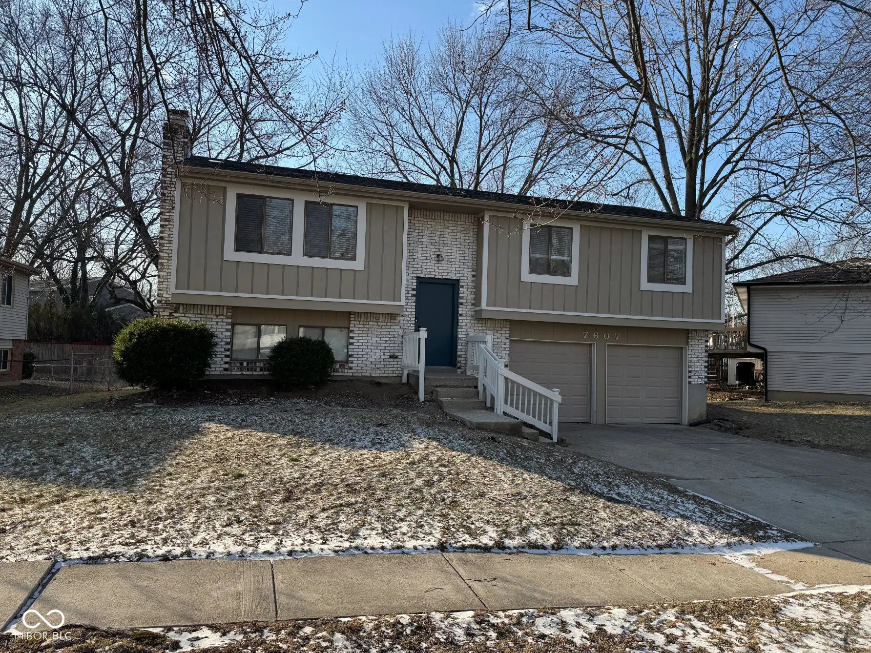 7607 Home Drive, Fishers