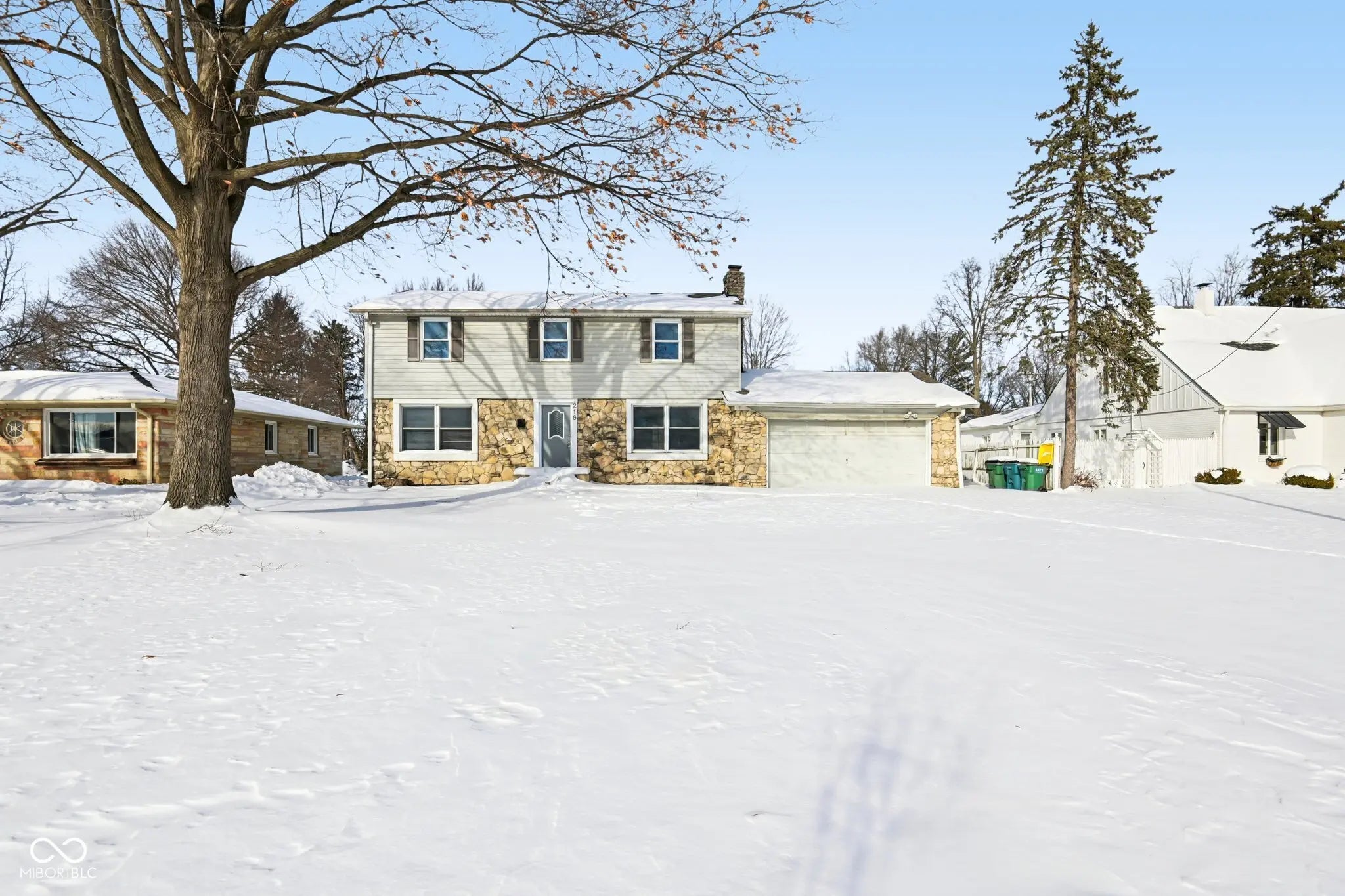 218 W Main Street, Westfield