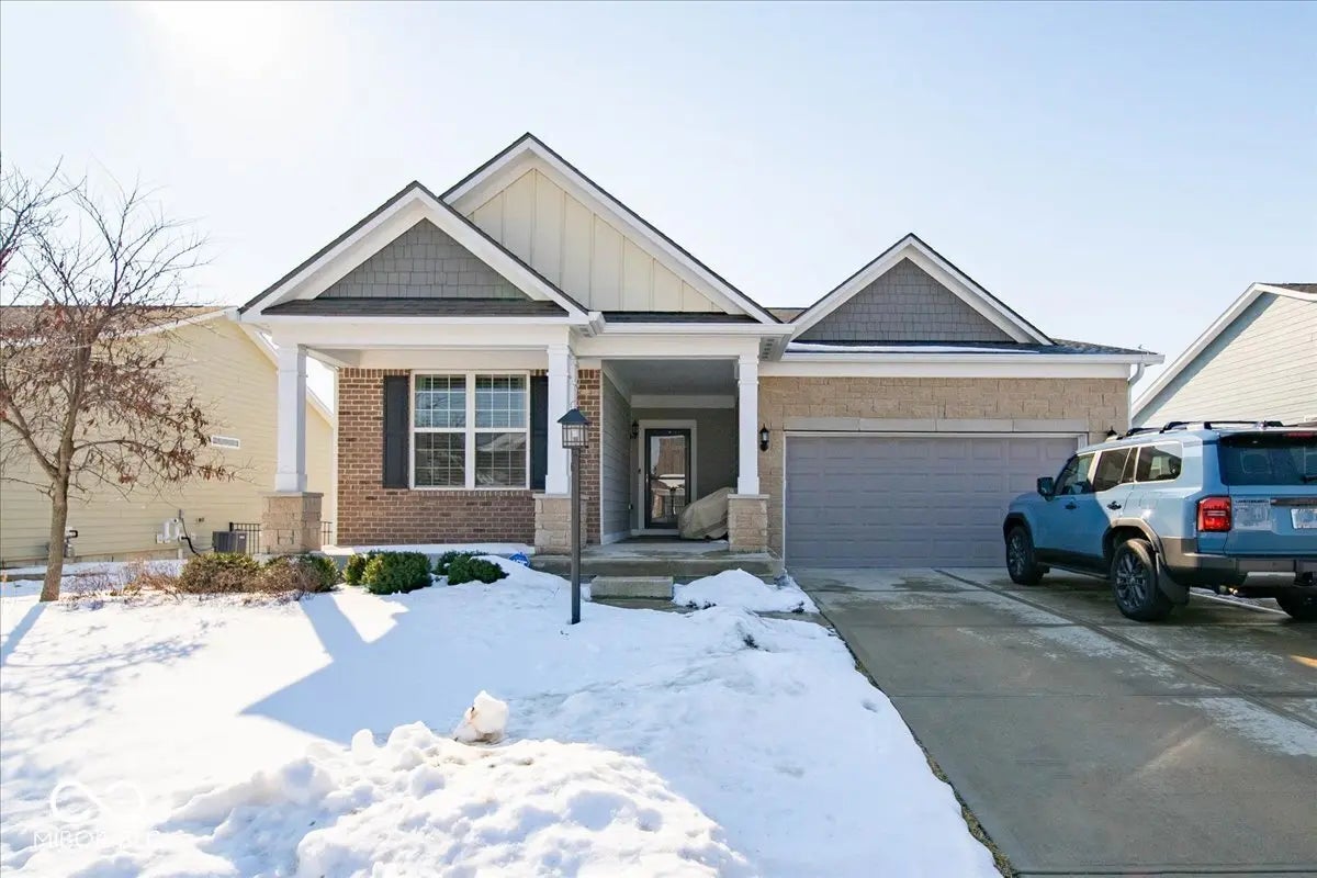 555 Harstad Boulevard, Westfield