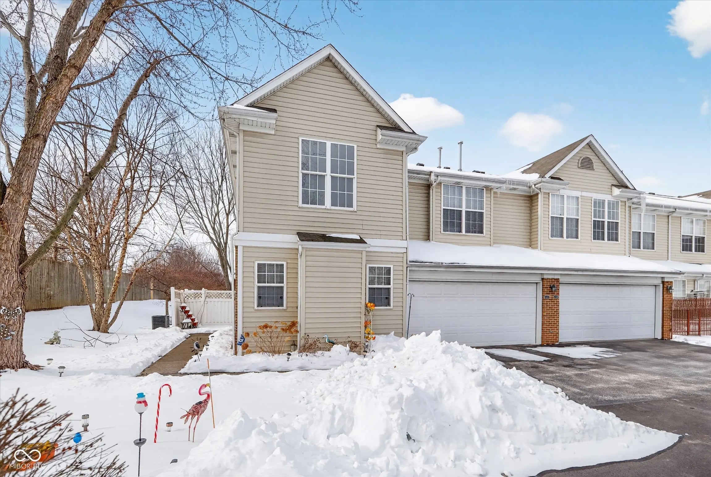 2211 Colfax Lane 2211, Indianapolis