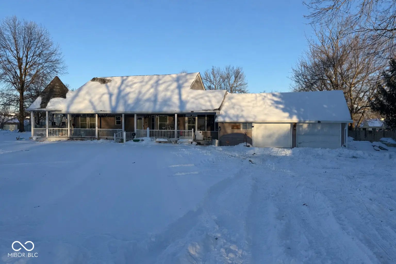 6335 Zionsville Road, Indianapolis