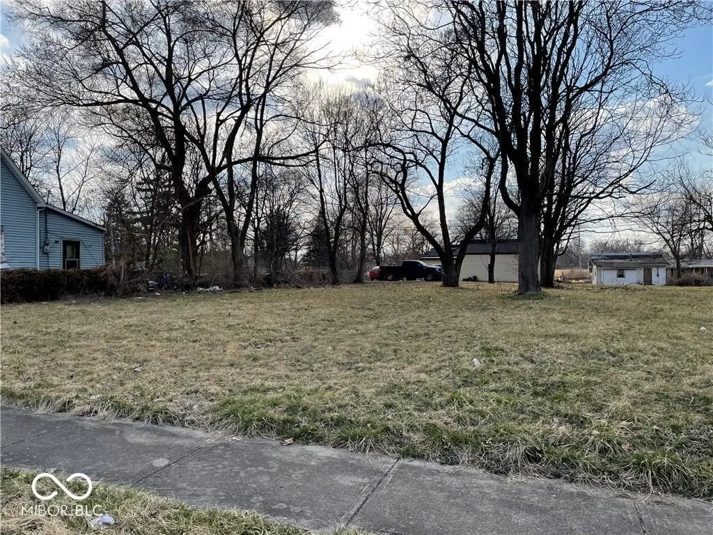 Photo of Locust Street Anderson, IN 46016