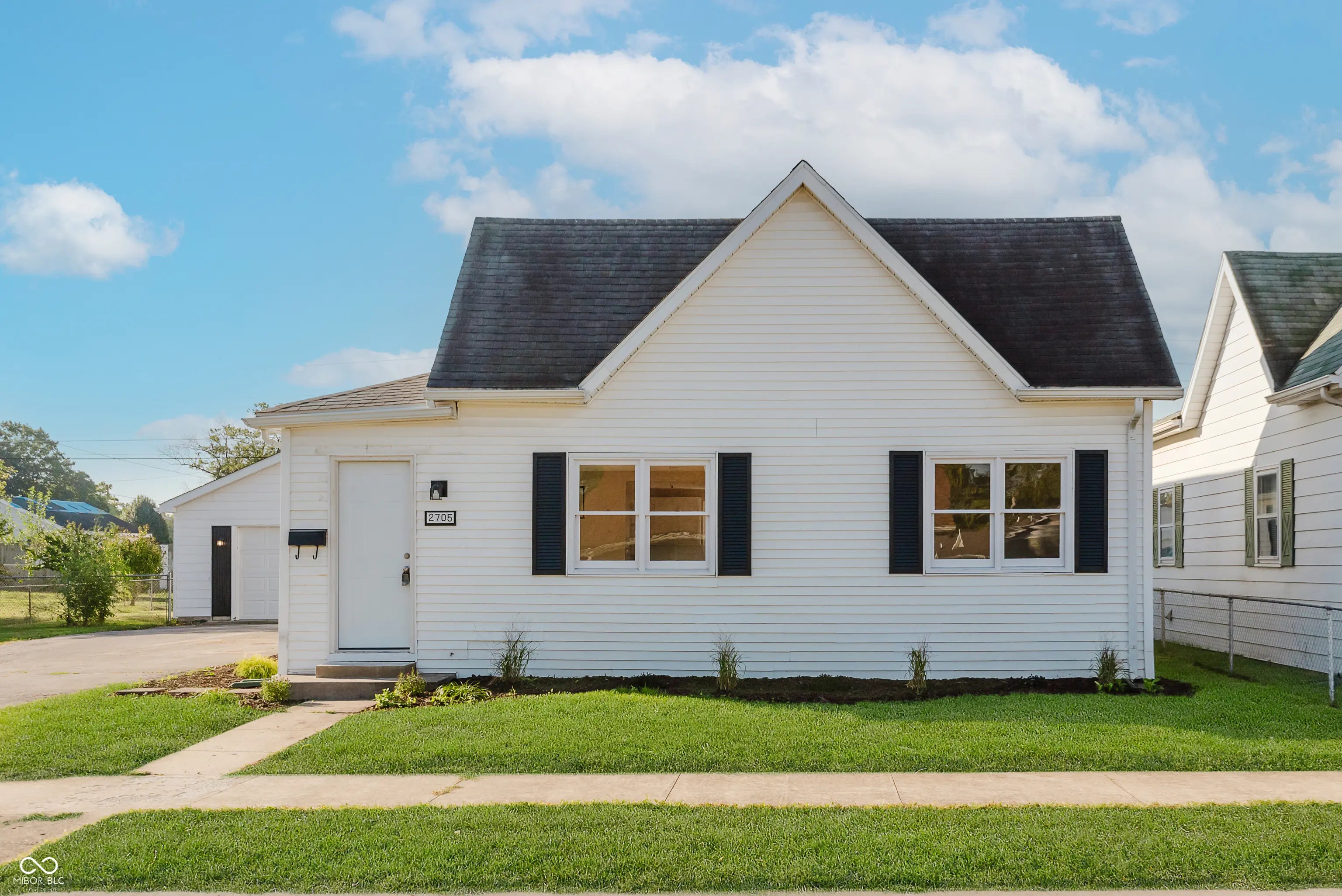 Photo of 2705 S B Street Elwood, IN 46036