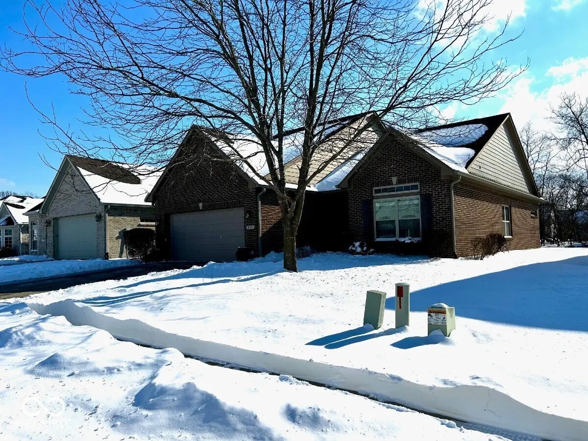 Photo of 8367 Helmsley Court Fishers, IN 46038