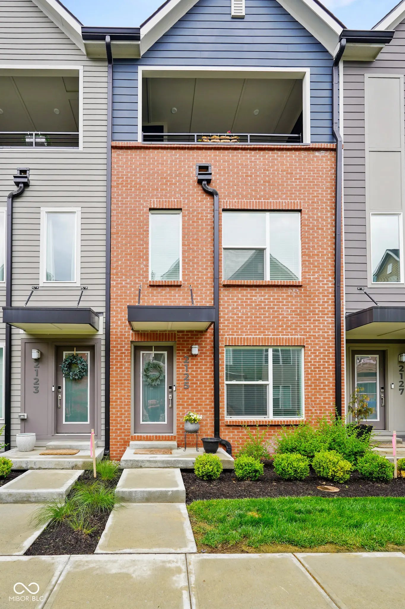 Photo of 2125 Coretta Way Indianapolis, IN 46202