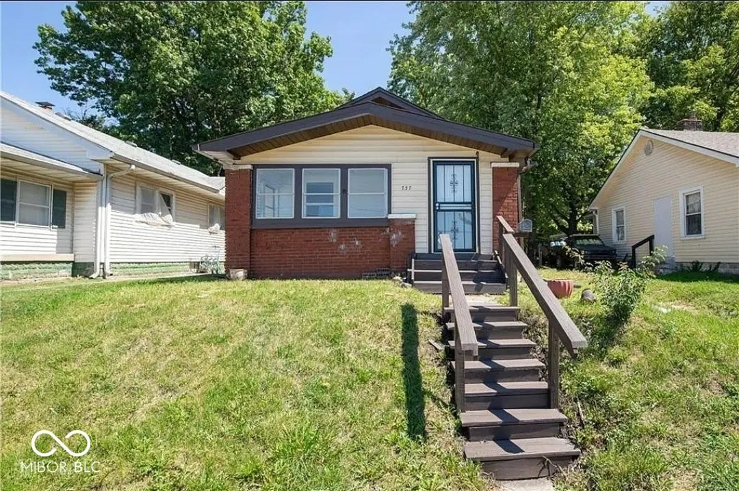 Photo of 737 N Sherman Drive Indianapolis, IN 46201