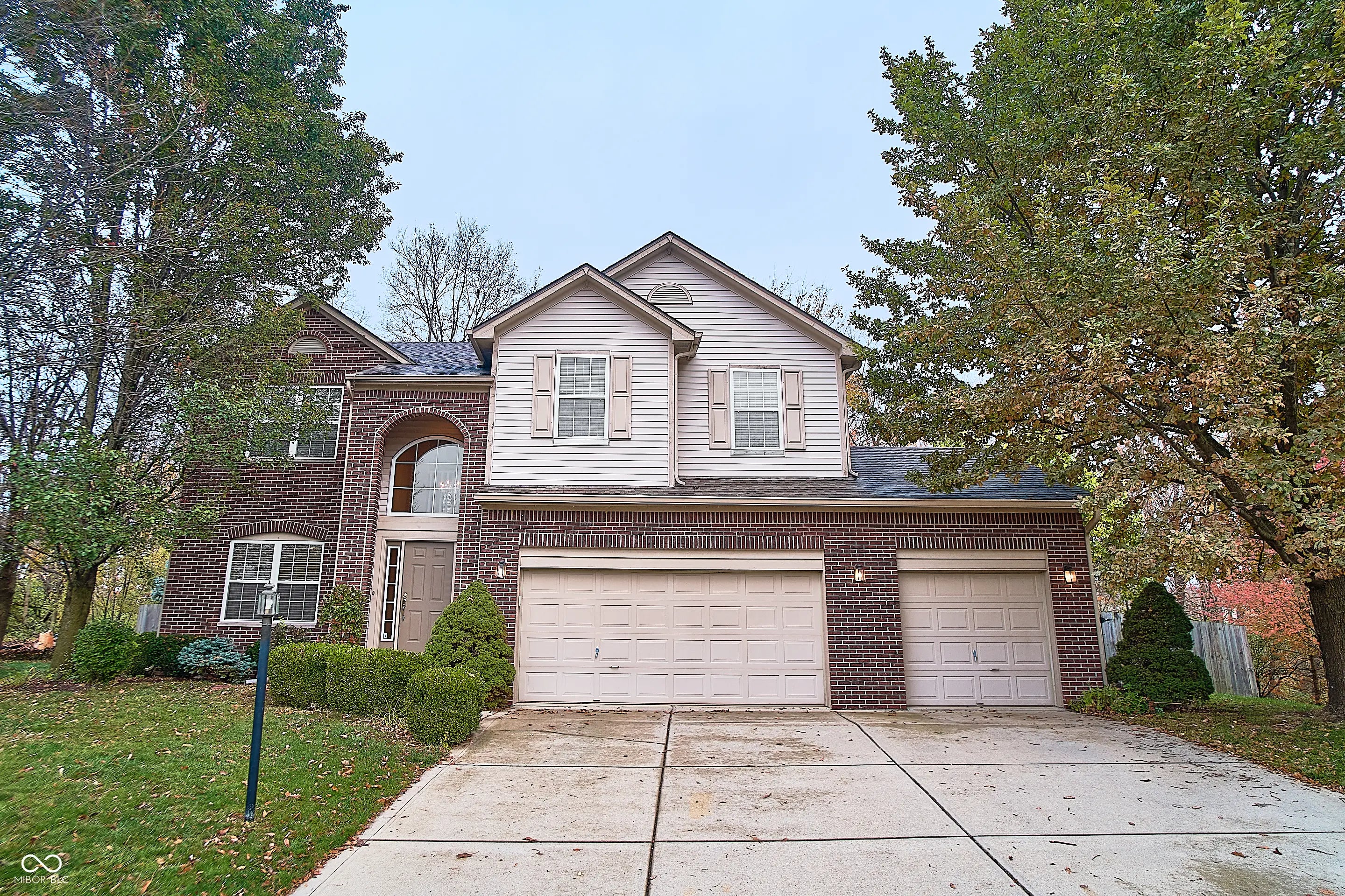 11202 Timberview Drive, Fishers