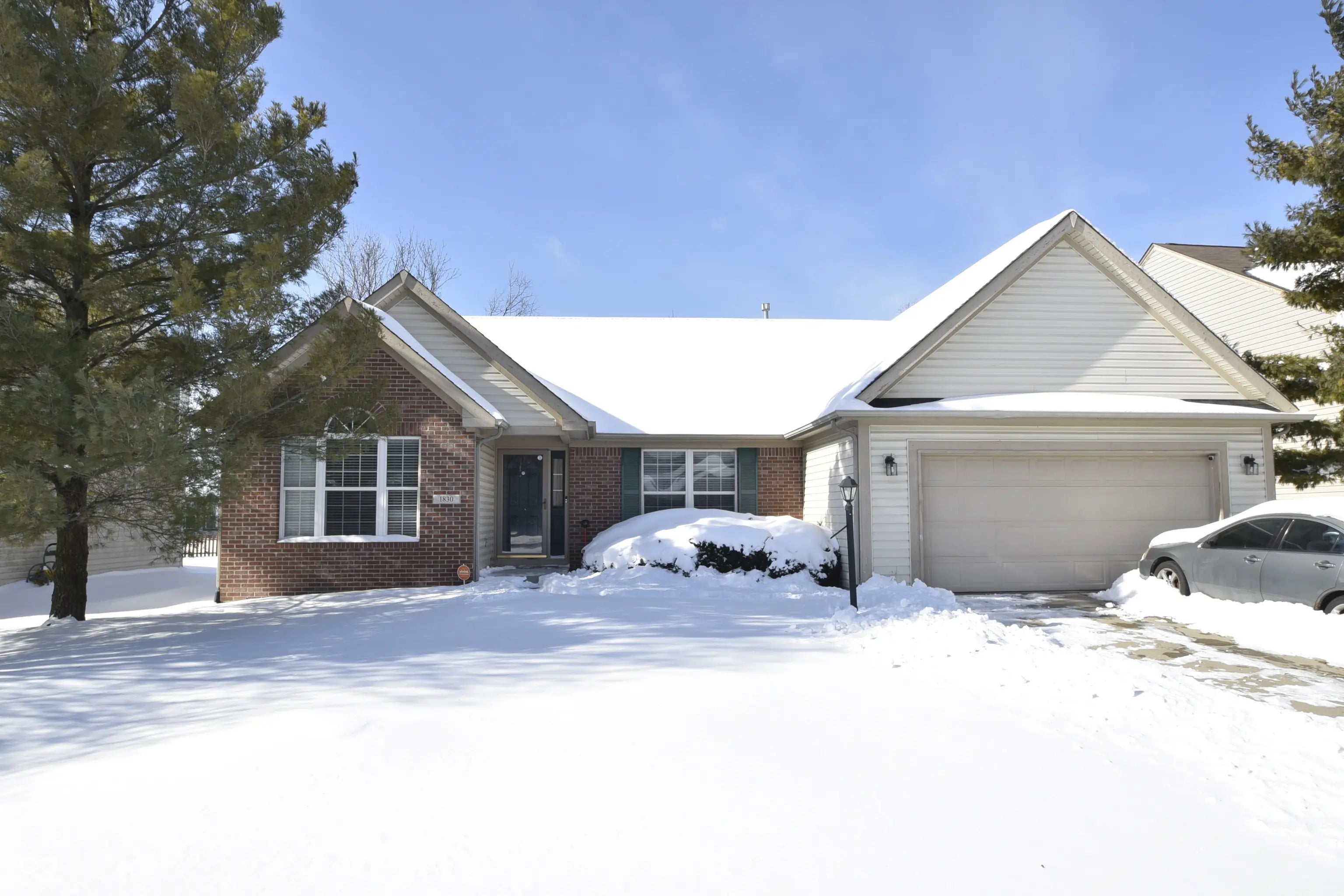 Photo of 1830 Brook Crossing Way Indianapolis, IN 46229