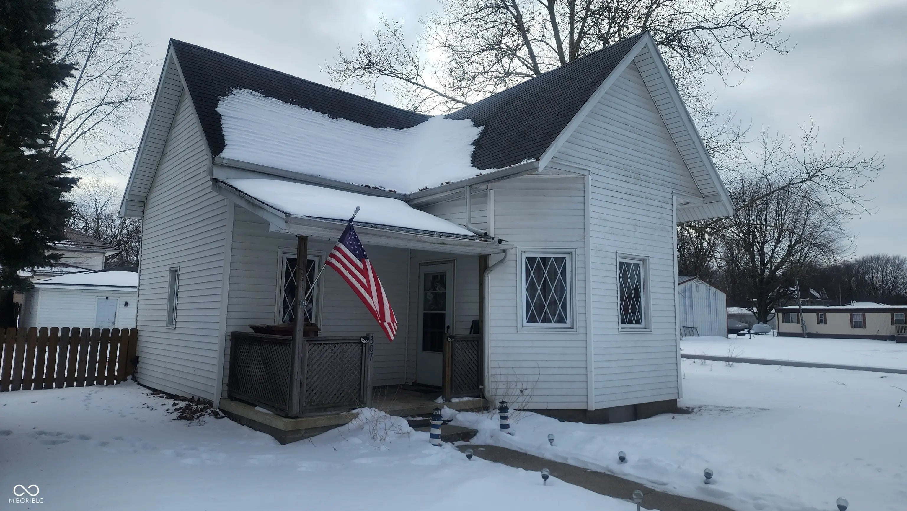 307 W Adams Street, Darlington