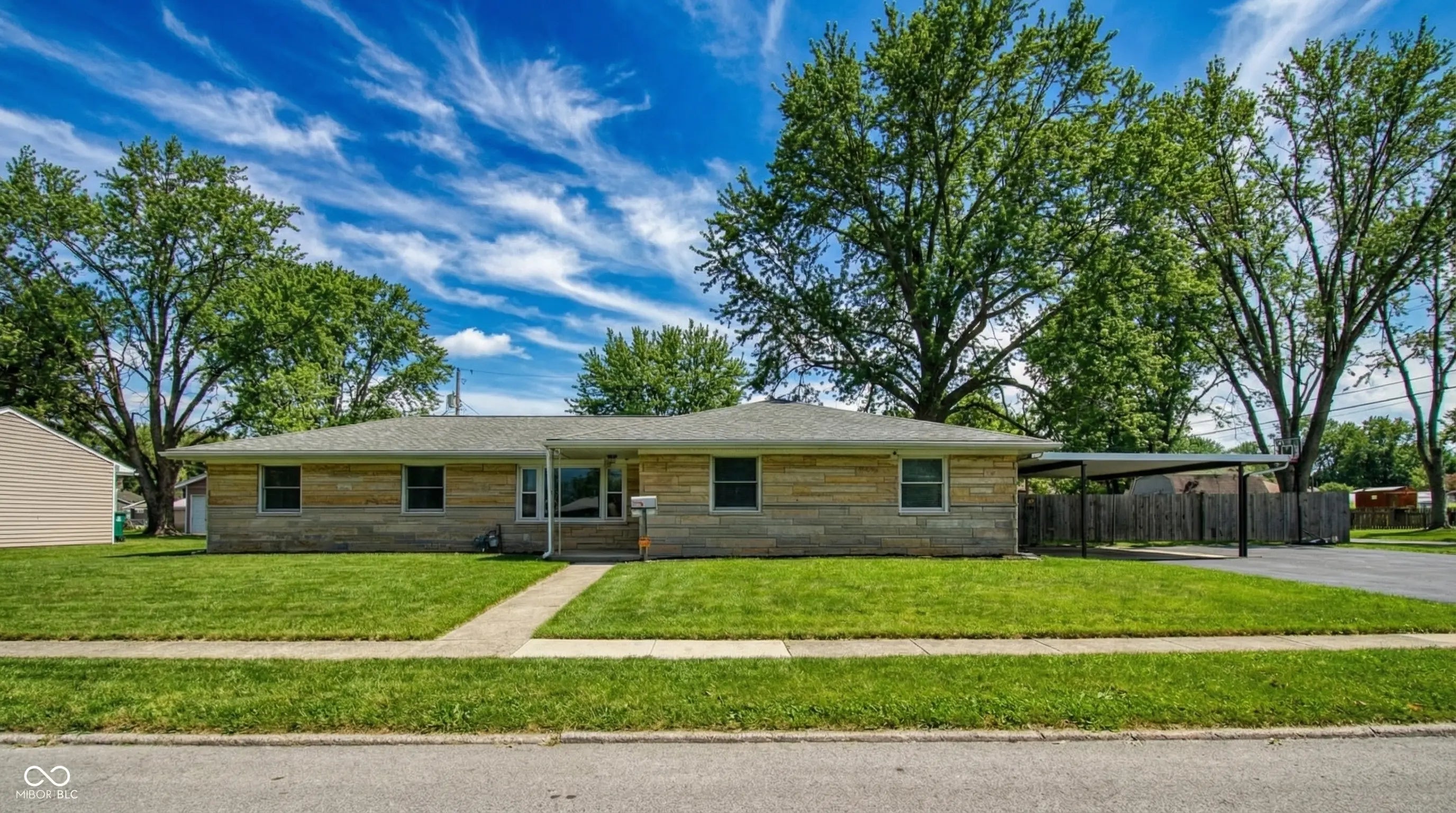 Photo of 122 Prairie Parkway Brownsburg, IN 46112