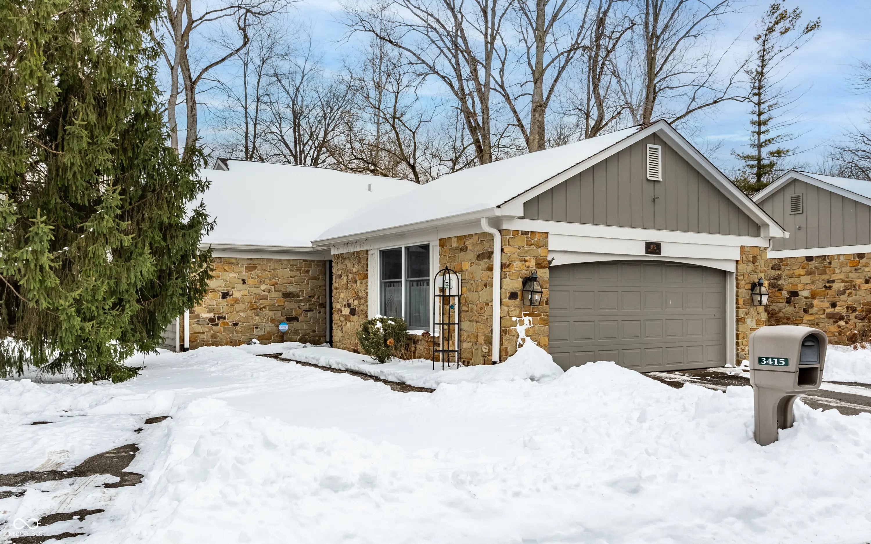 Photo of 3415 Admiralty Lane Indianapolis, IN 46240