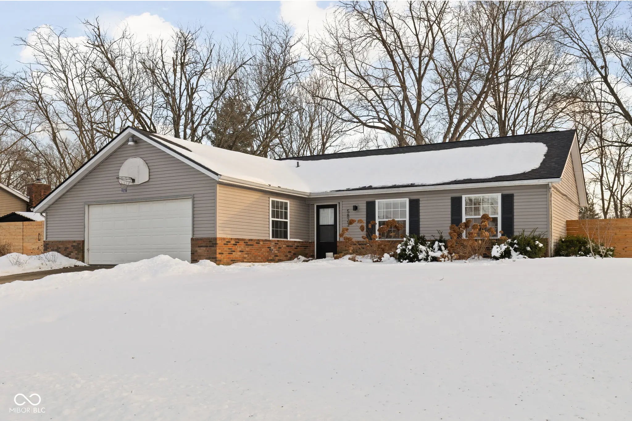 Photo of 5823 Lakeland Drive Indianapolis, IN 46220