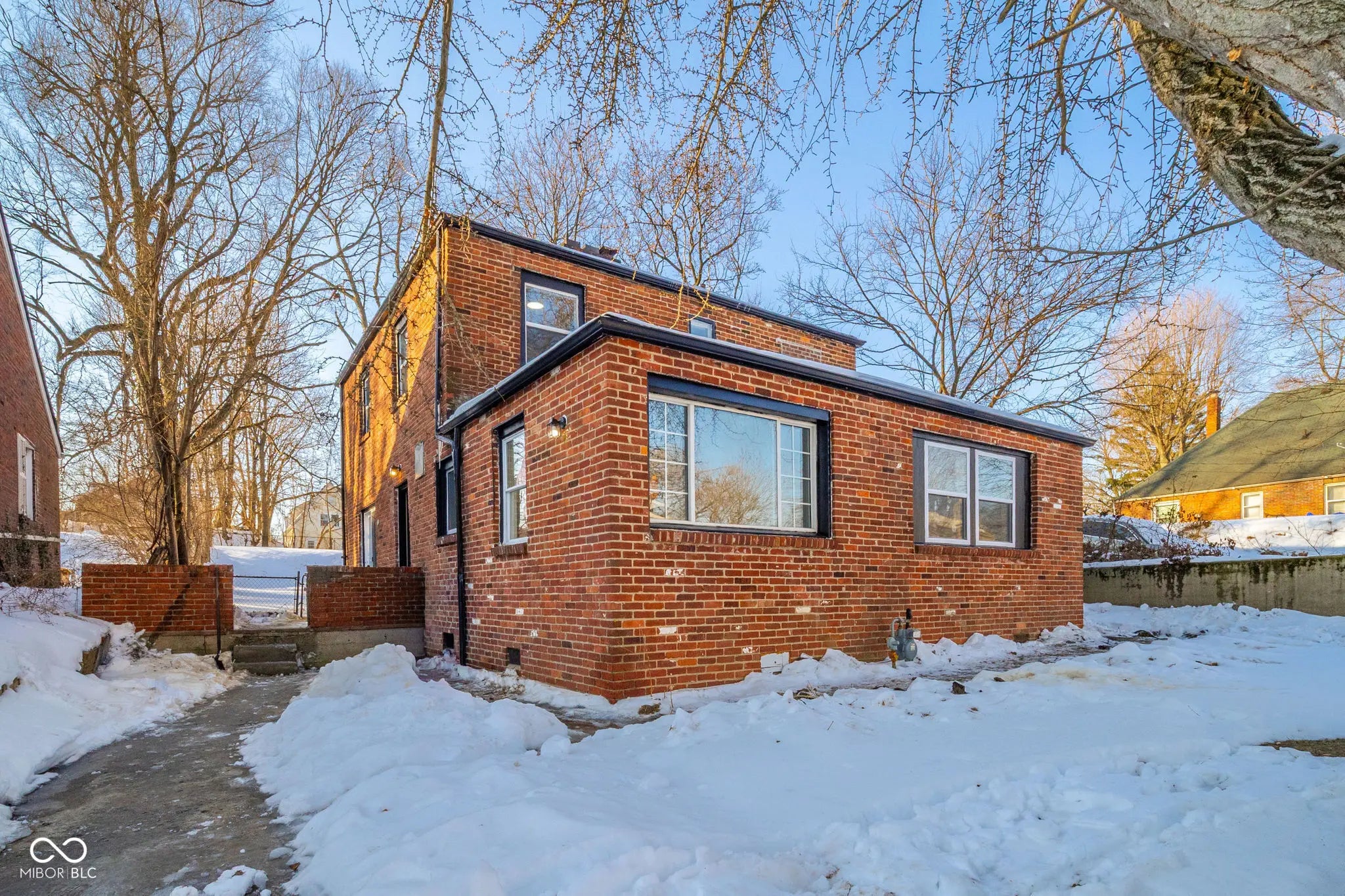 1633 W 10th Street, Anderson