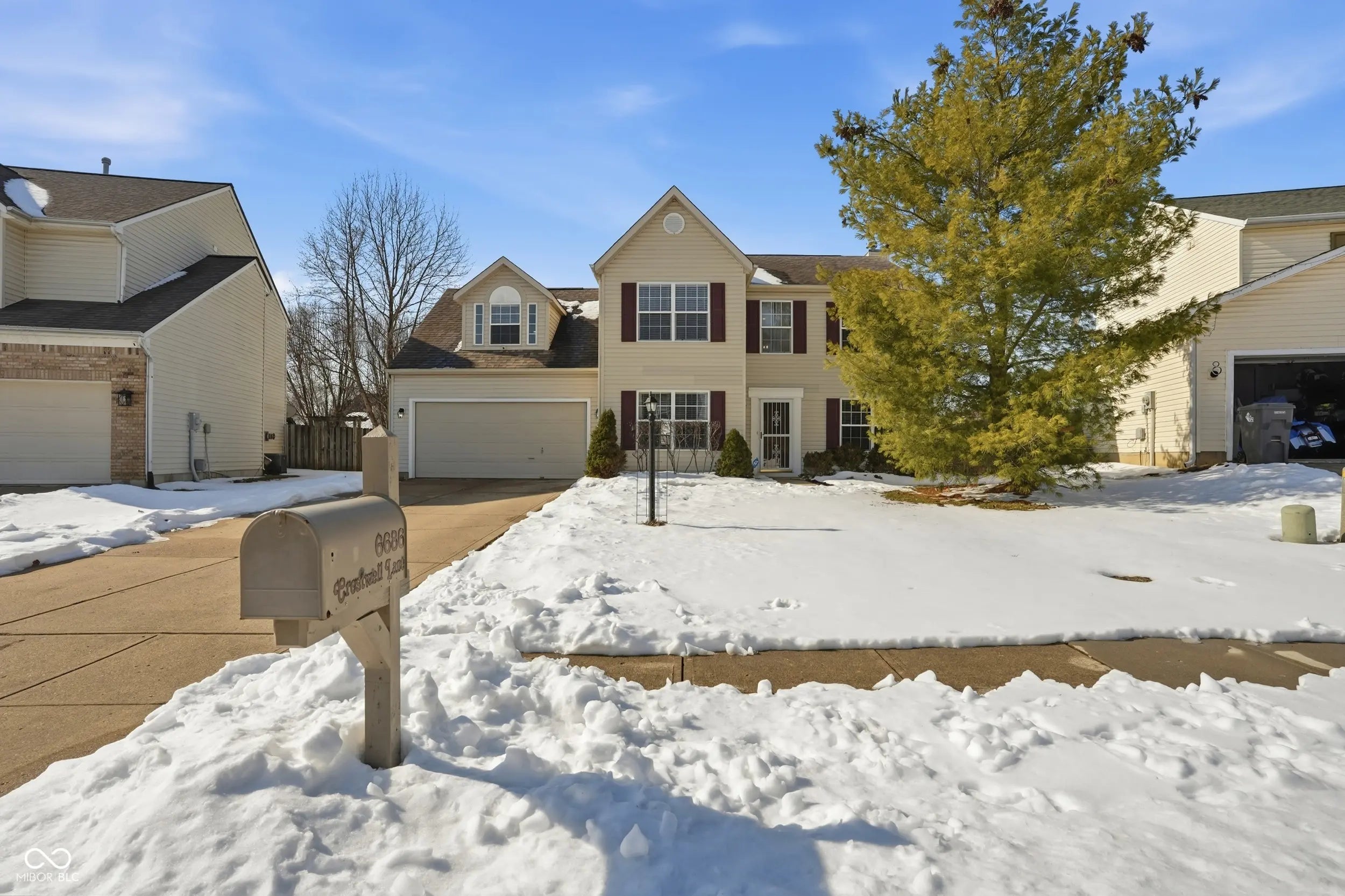 Photo of 6686 Crestwell Lane Indianapolis, IN 46268