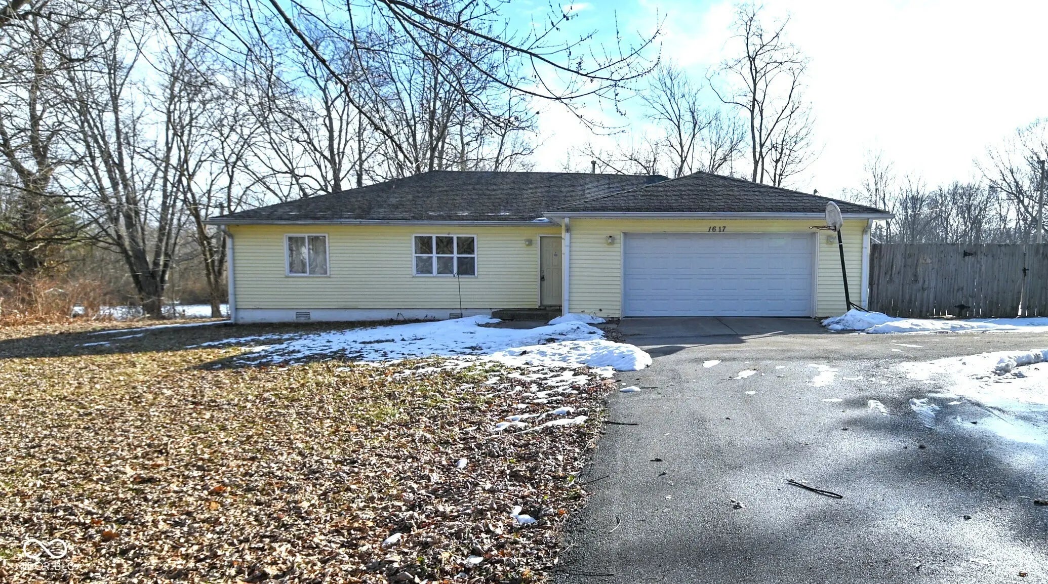 Photo of 1617 N Raceway Road Indianapolis, IN 46234