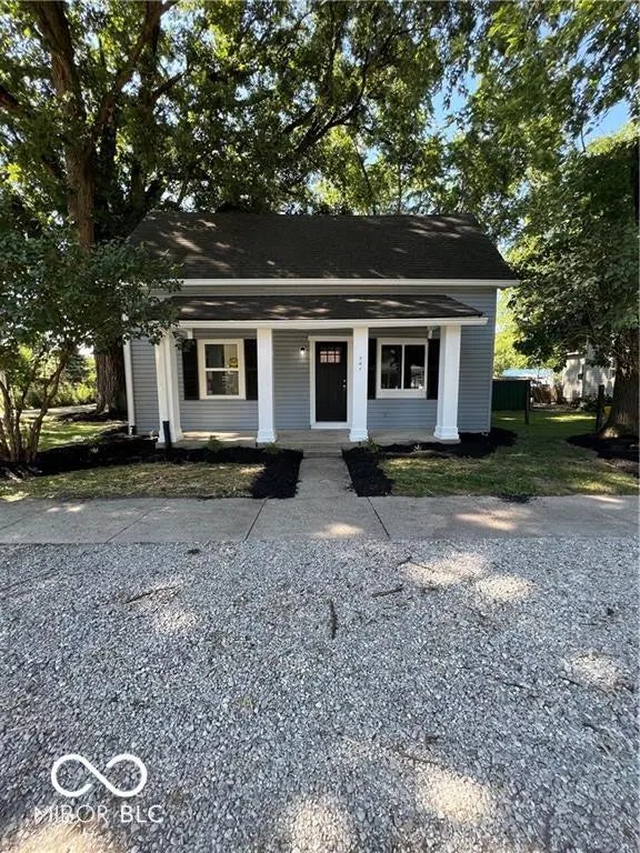 307 E Wall Street, Advance