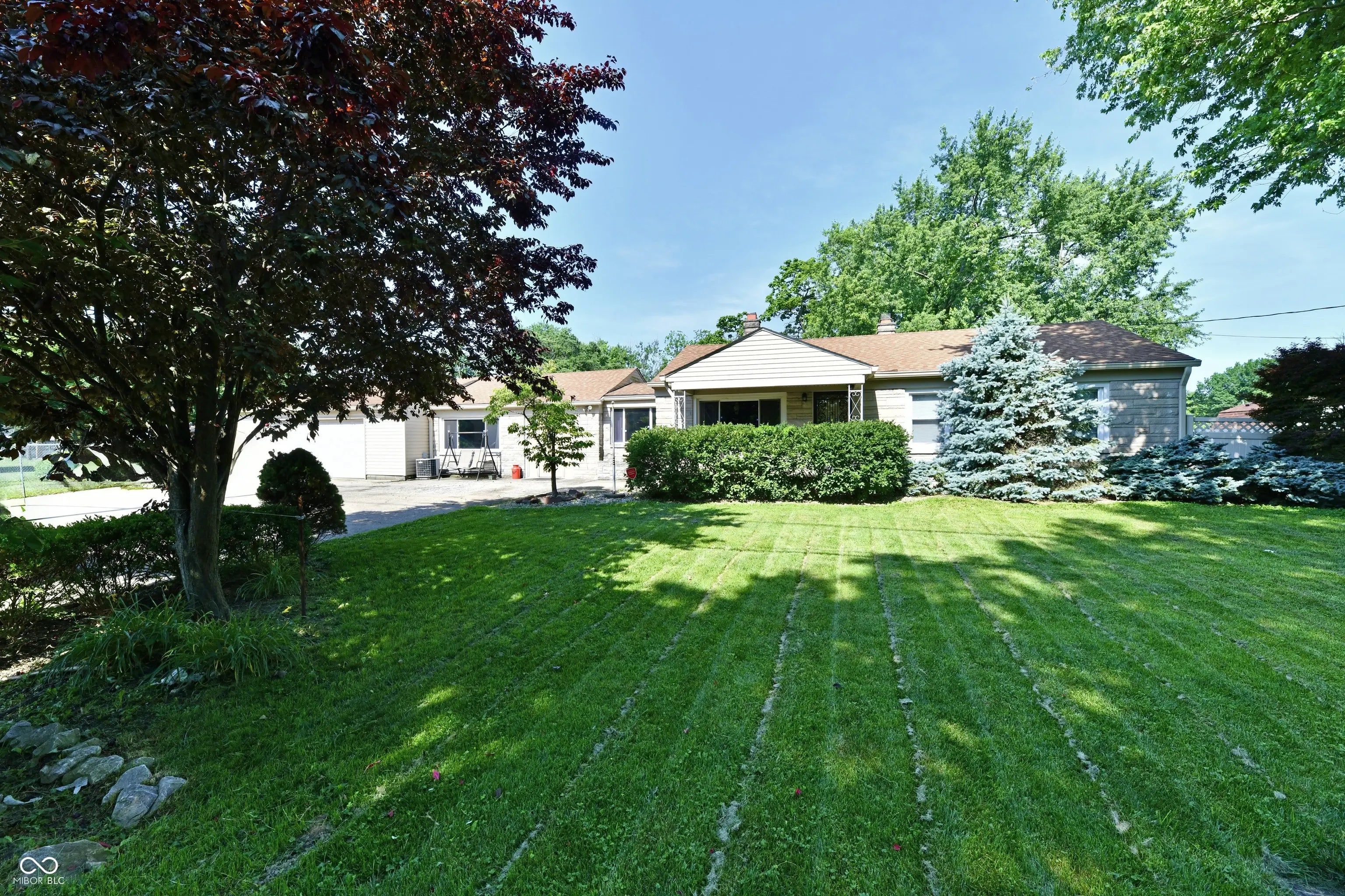 4020 S Lynhurst Drive, Indianapolis