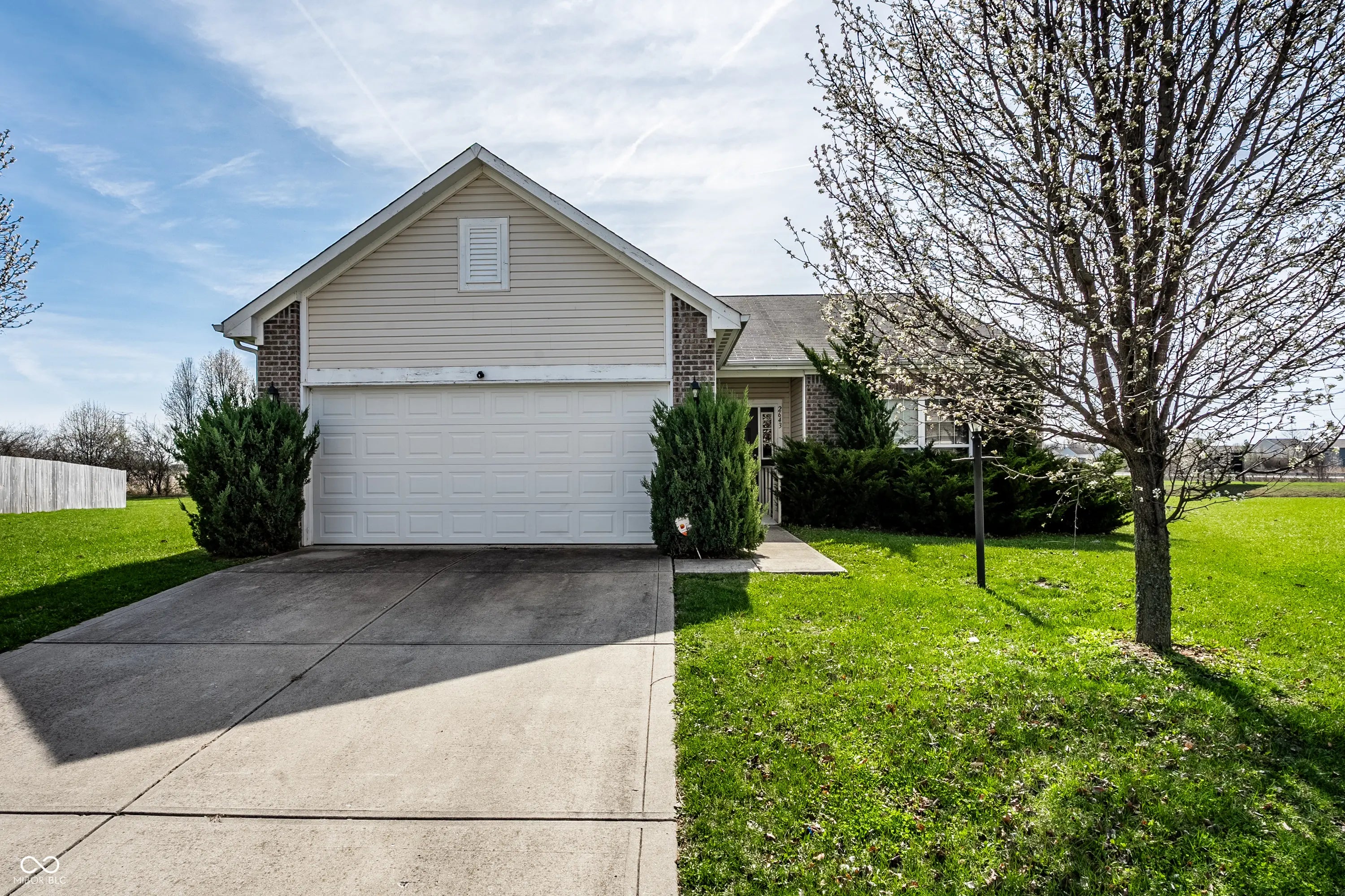 2643 Harshaw Court, Indianapolis