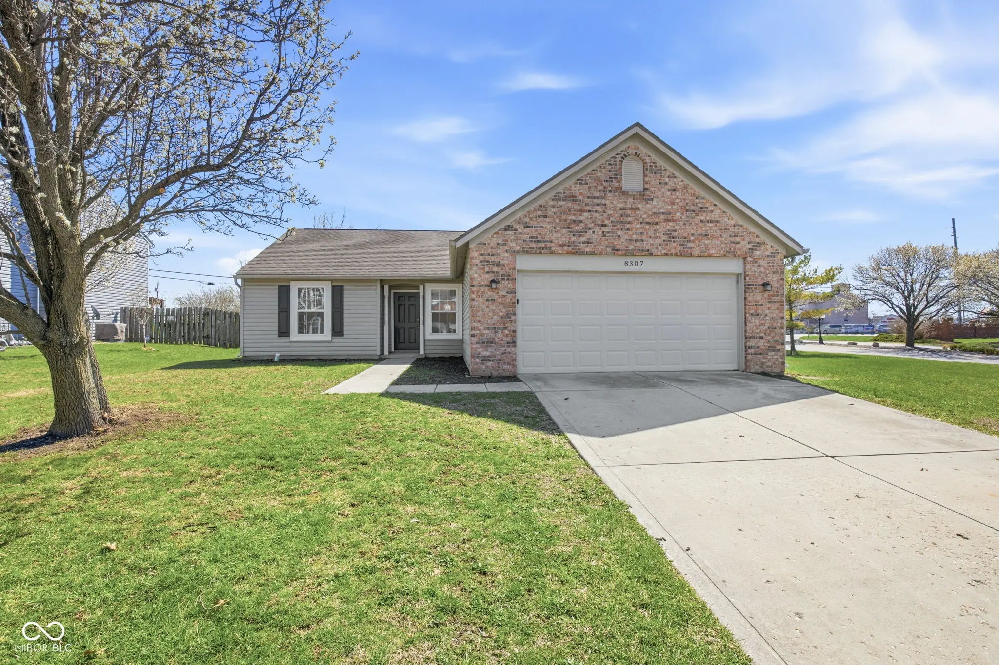 Photo of 8307 Crestview Circle Avon, IN 46123