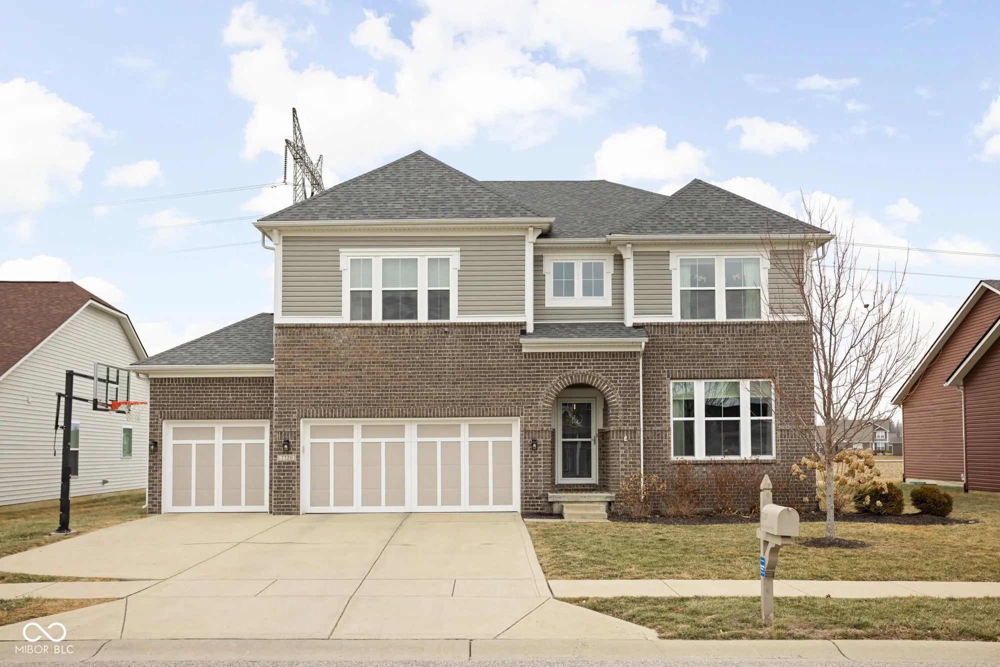 7720 Eagle Crescent Drive, Zionsville
