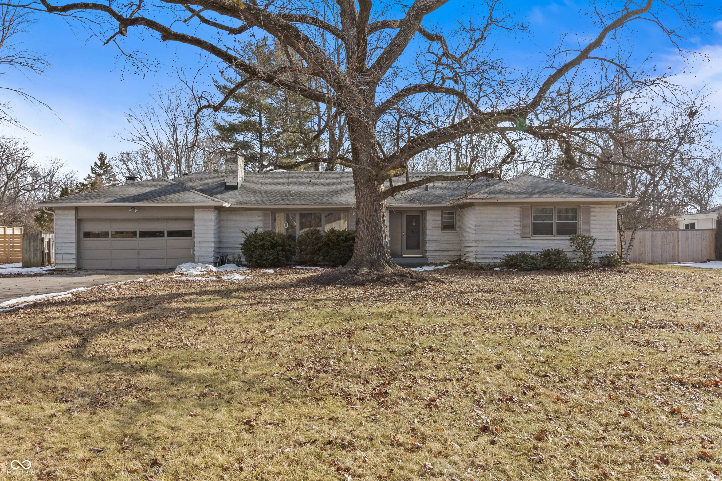 Photo of 8743 Washington Blvd E Drive Indianapolis, IN 46240