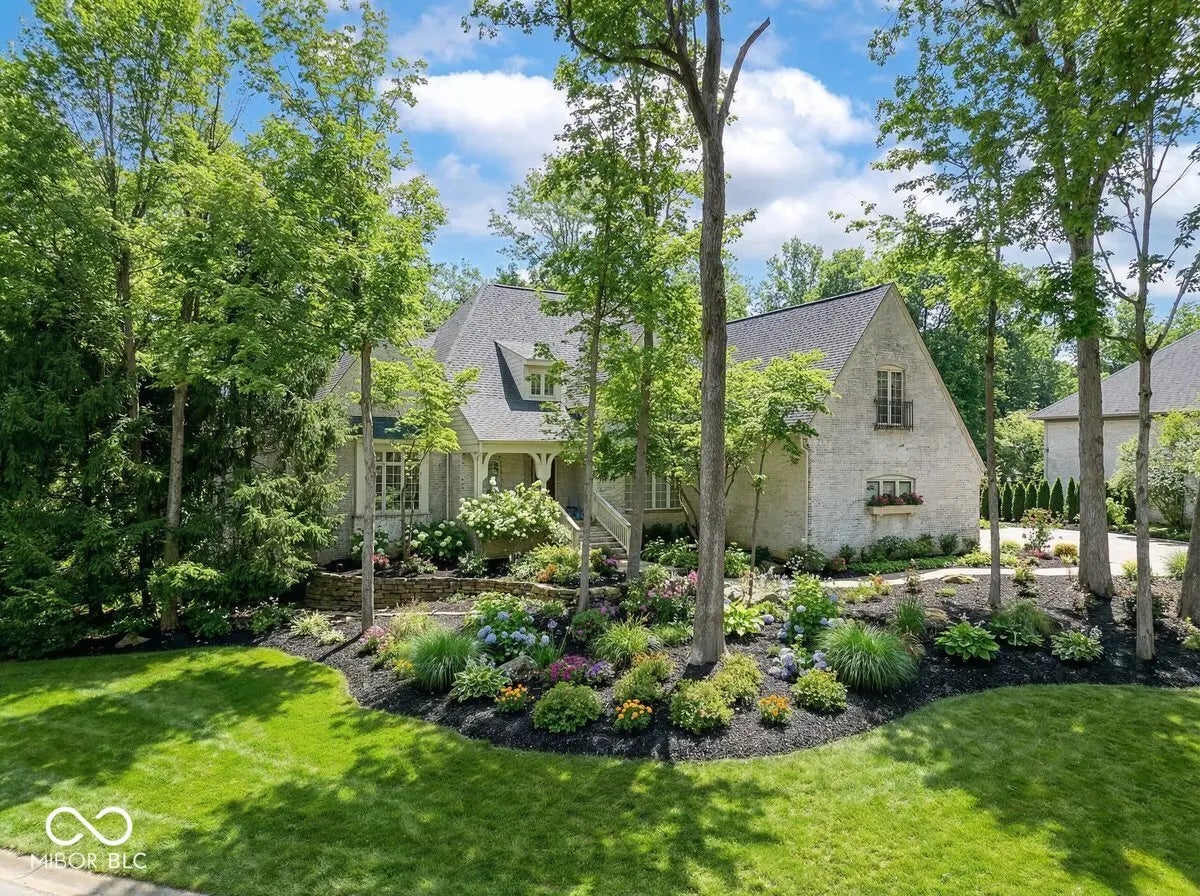 Photo of 9399 Irishmans Run Lane Zionsville, IN 46077