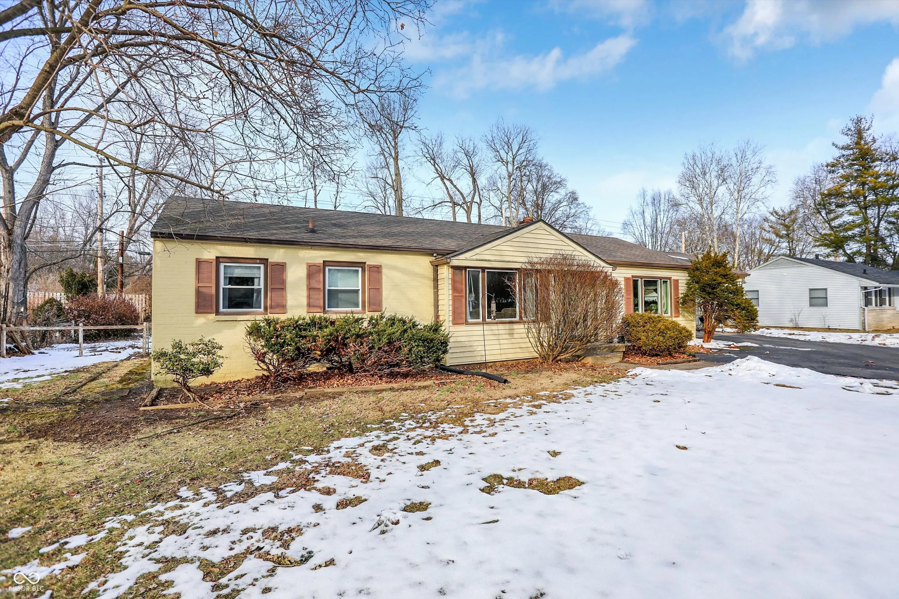 Photo of 2728 E 67th Street Indianapolis, IN 46220