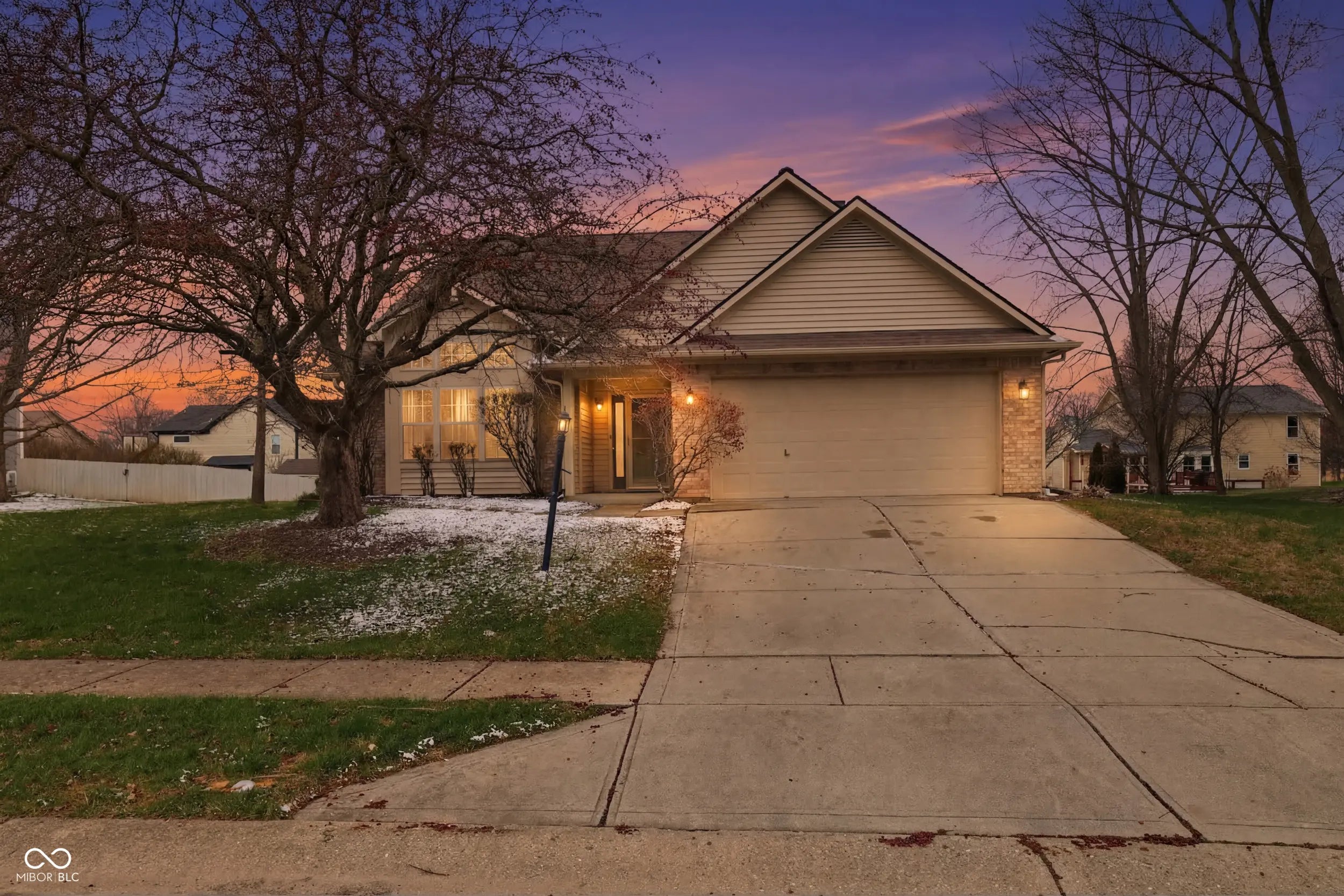 8693 Buffett Parkway, Fishers