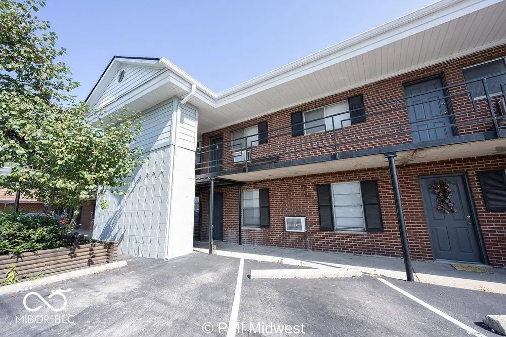 7046 E Us Highway 36 11, Avon