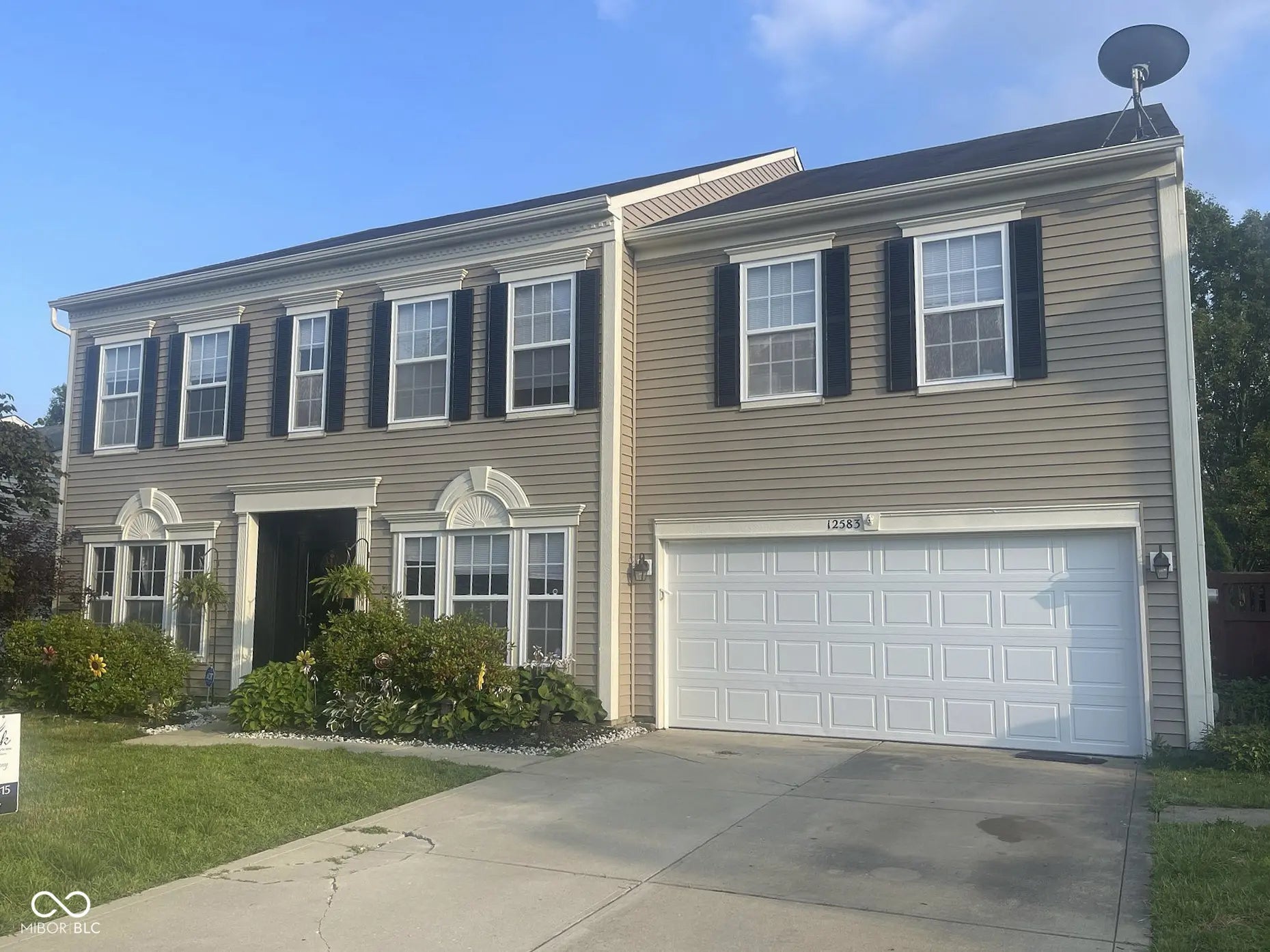 Photo of 12583 Courage Crossing Fishers, IN 46037