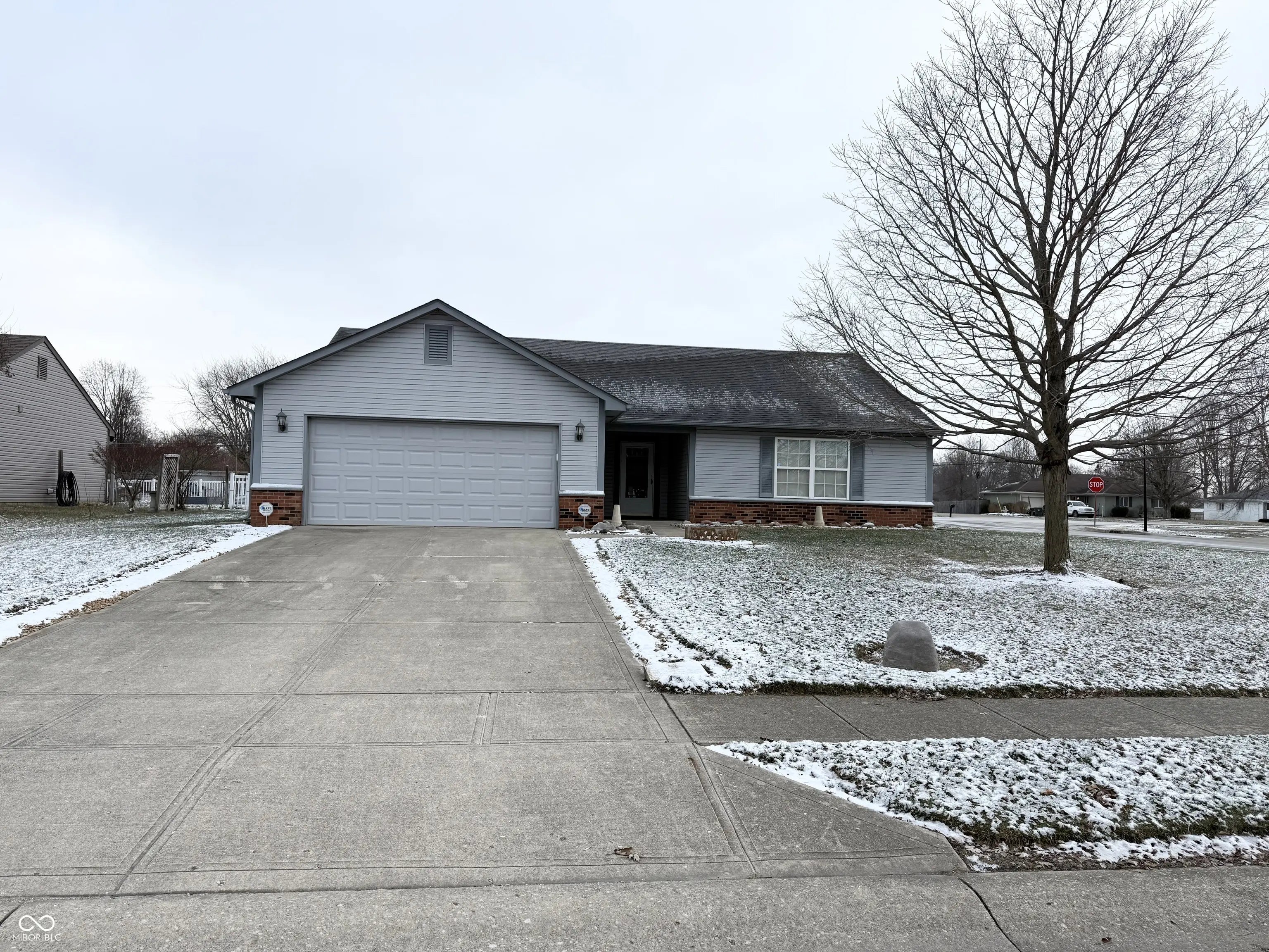 901 Peony Lane, Fortville