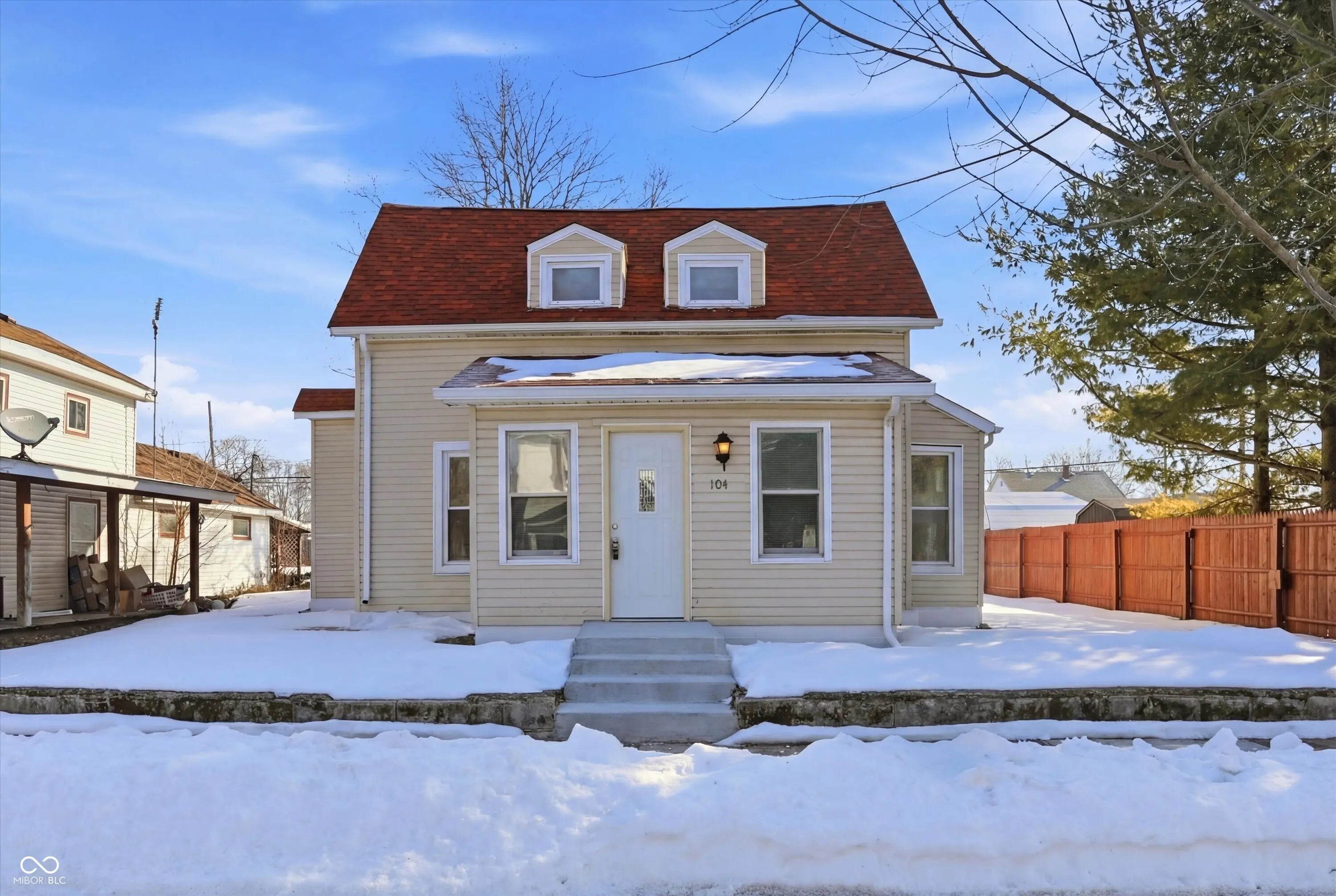 Photo of 104 S Broad Street Mooreland, IN 47360