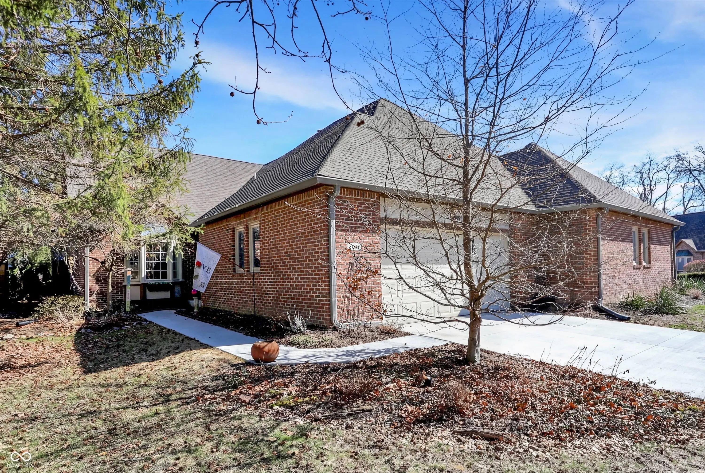 2066 Oldfields Circle South Drive, Indianapolis