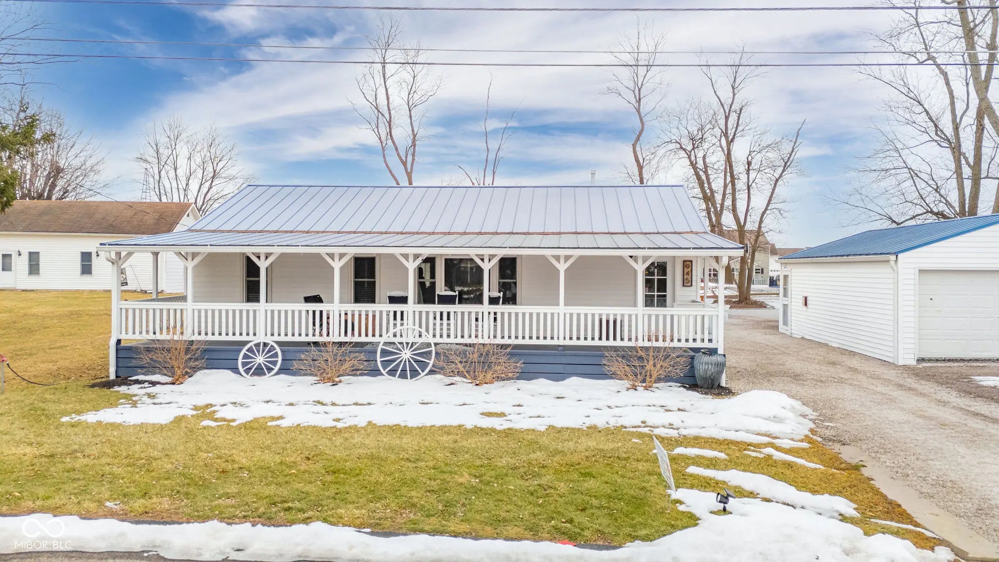 945 E Worthsville Road, Greenwood