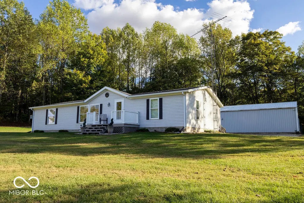 Photo of 605 S County Road 350 East Connersville, IN 47331