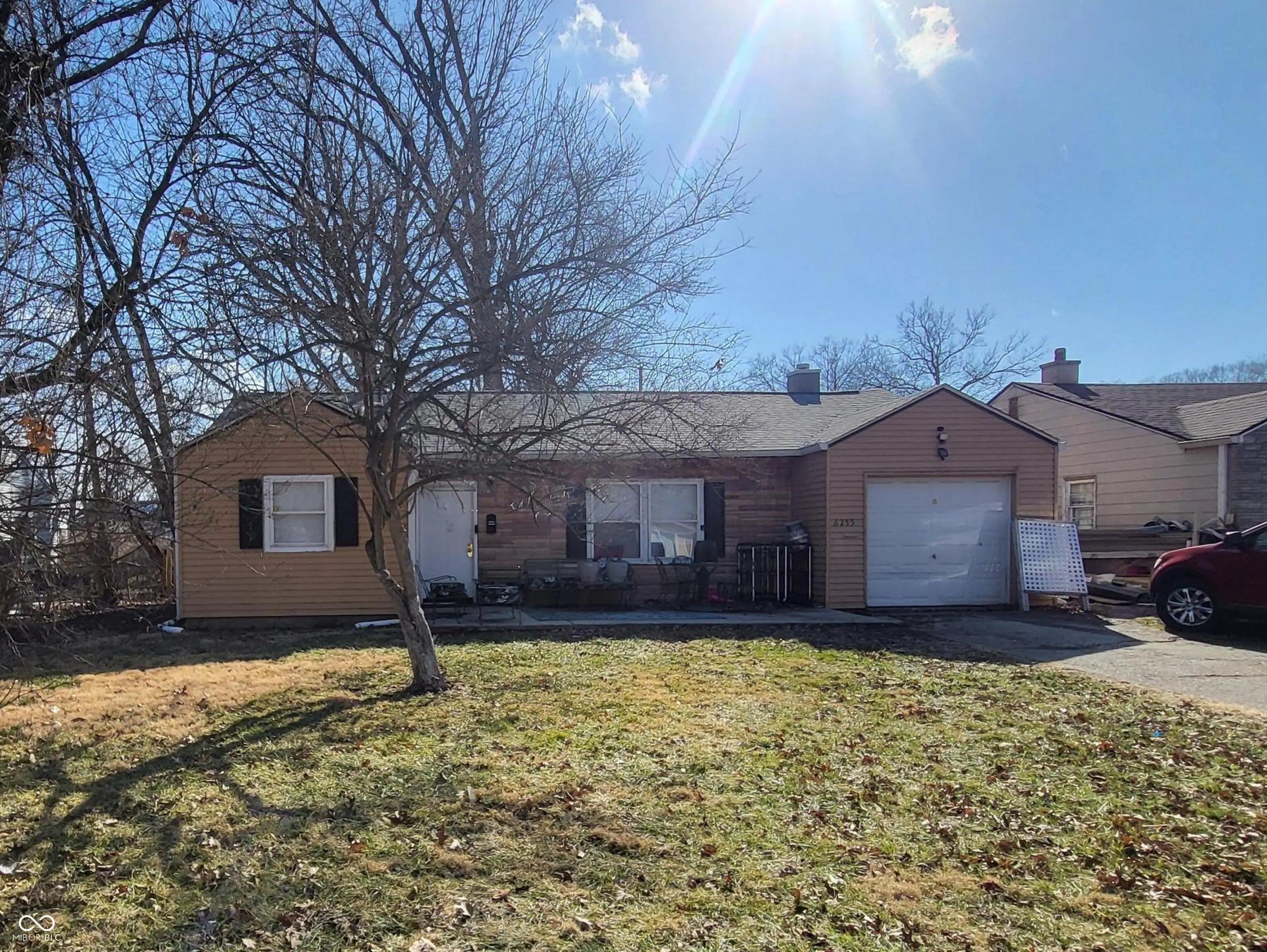 6255 E 25th Street, Indianapolis