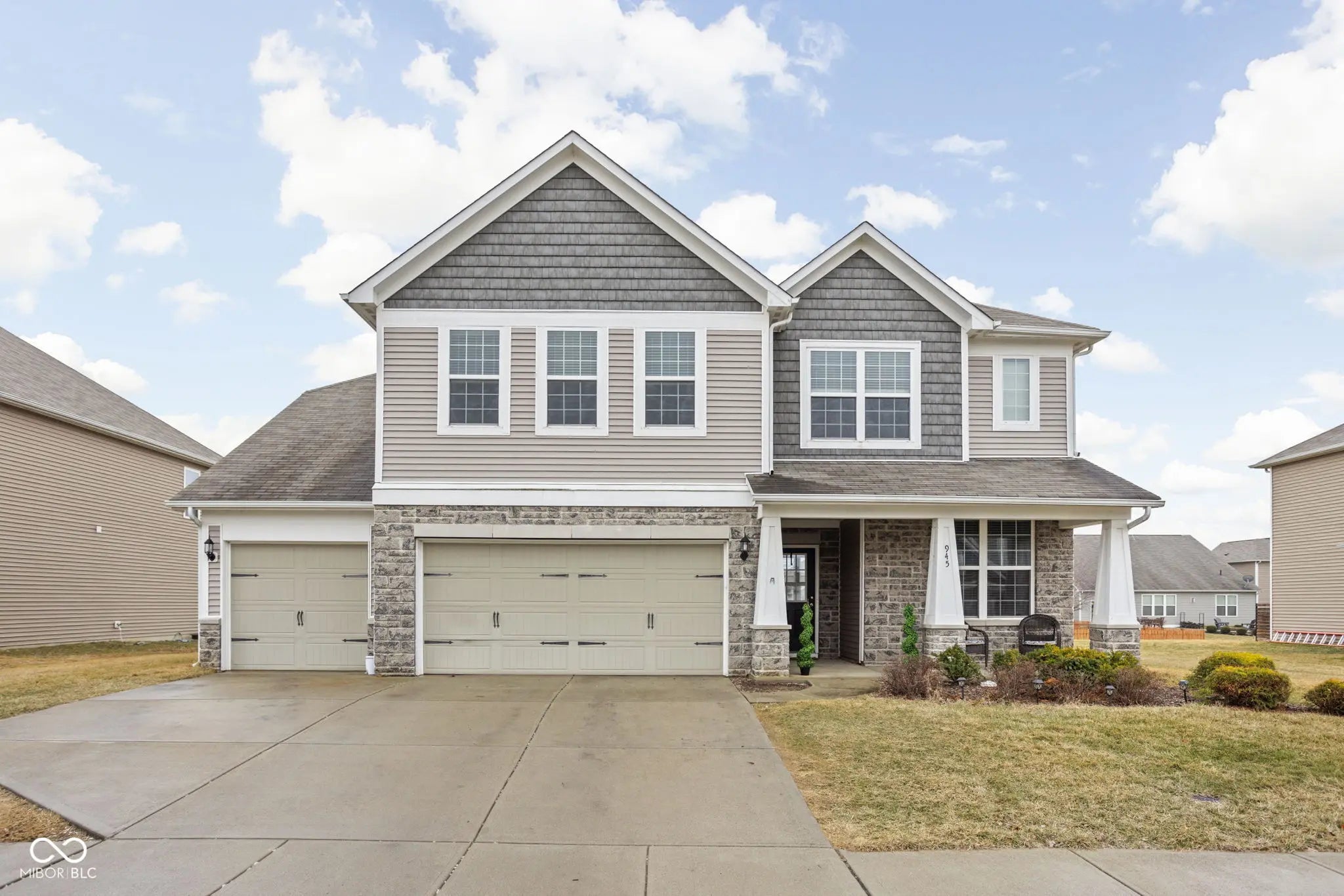 945 Adlo Lane, Westfield