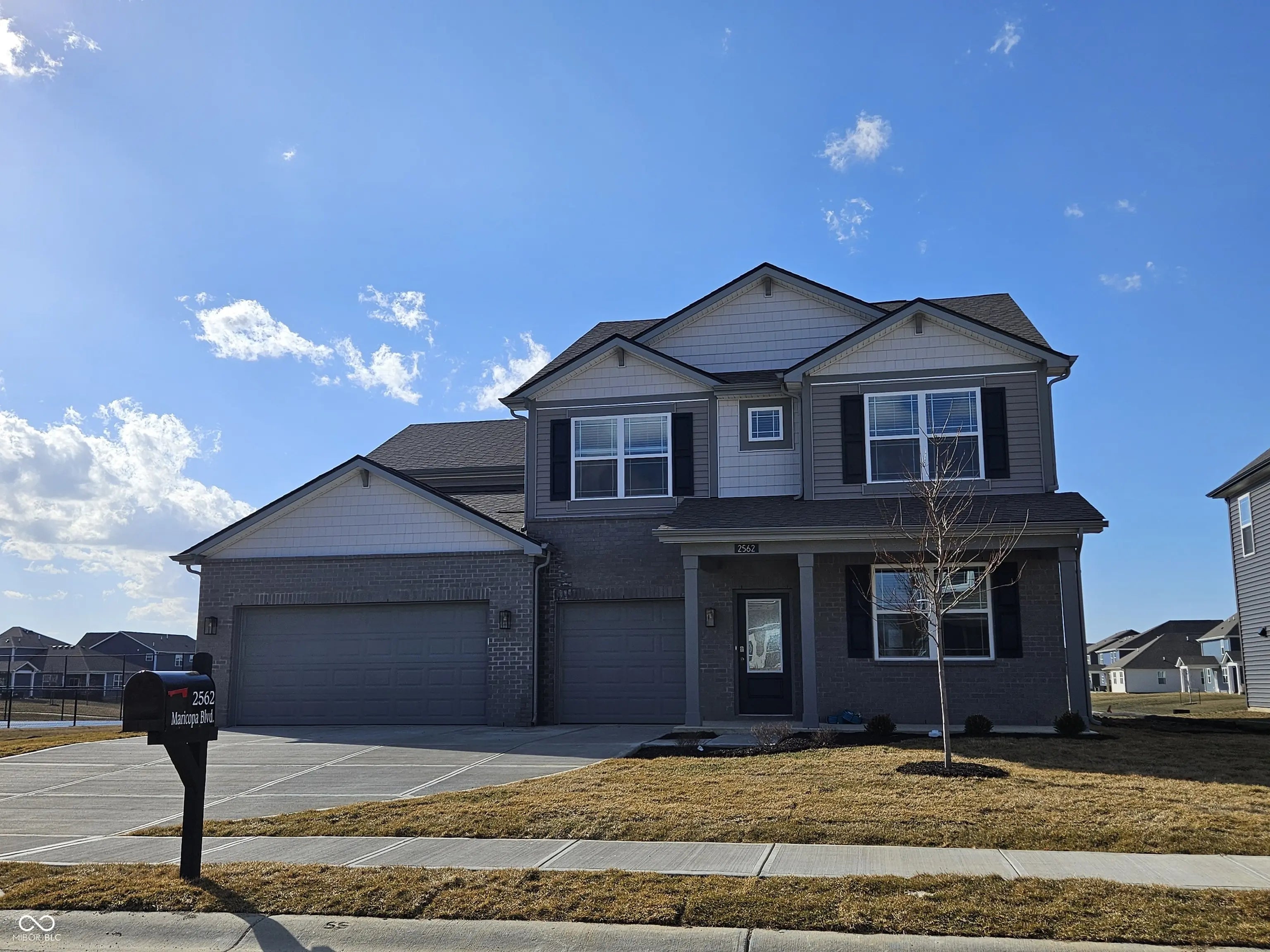 2562 Maricopa Boulevard, Whitestown