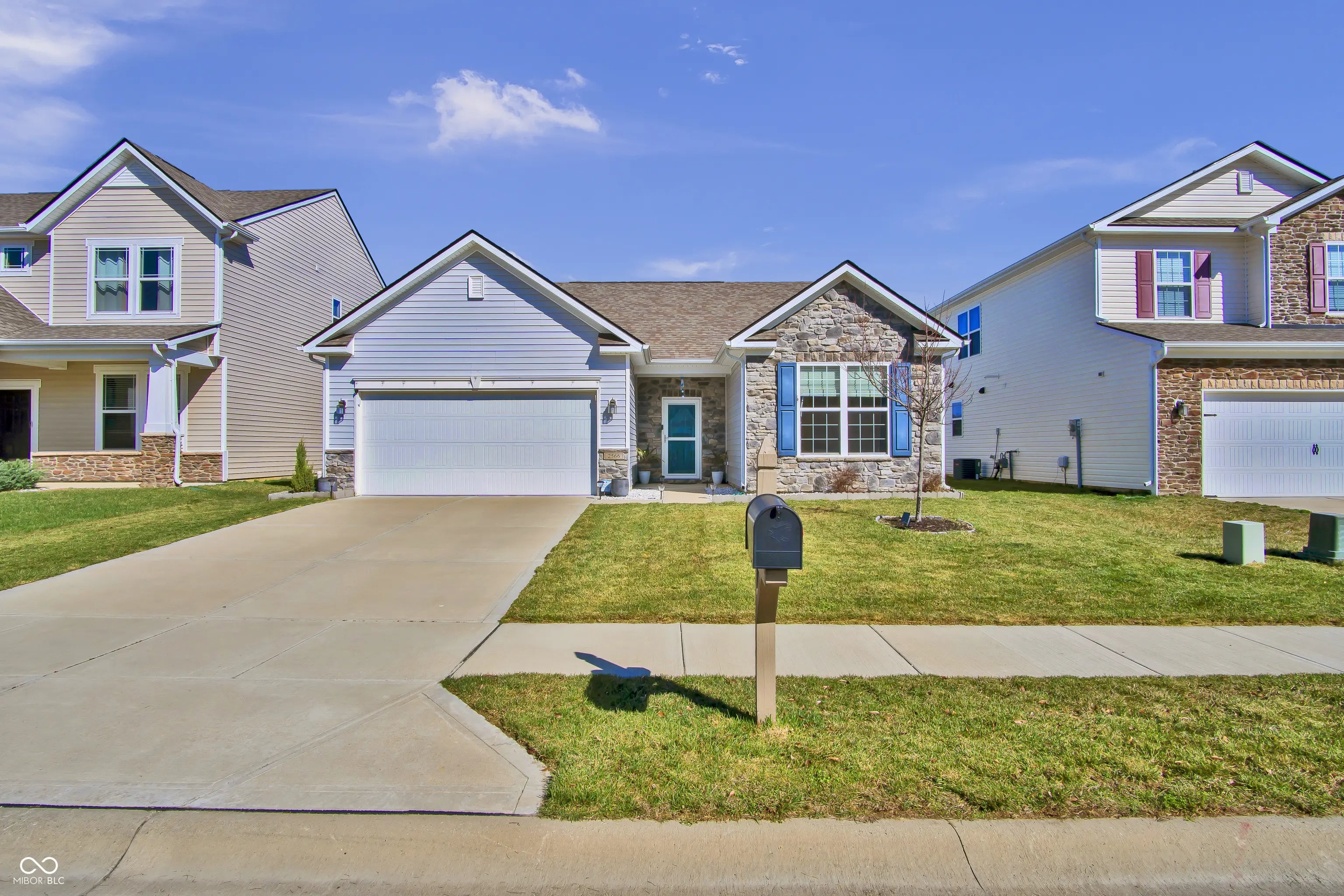 2566 Creek Bank Drive, Columbus