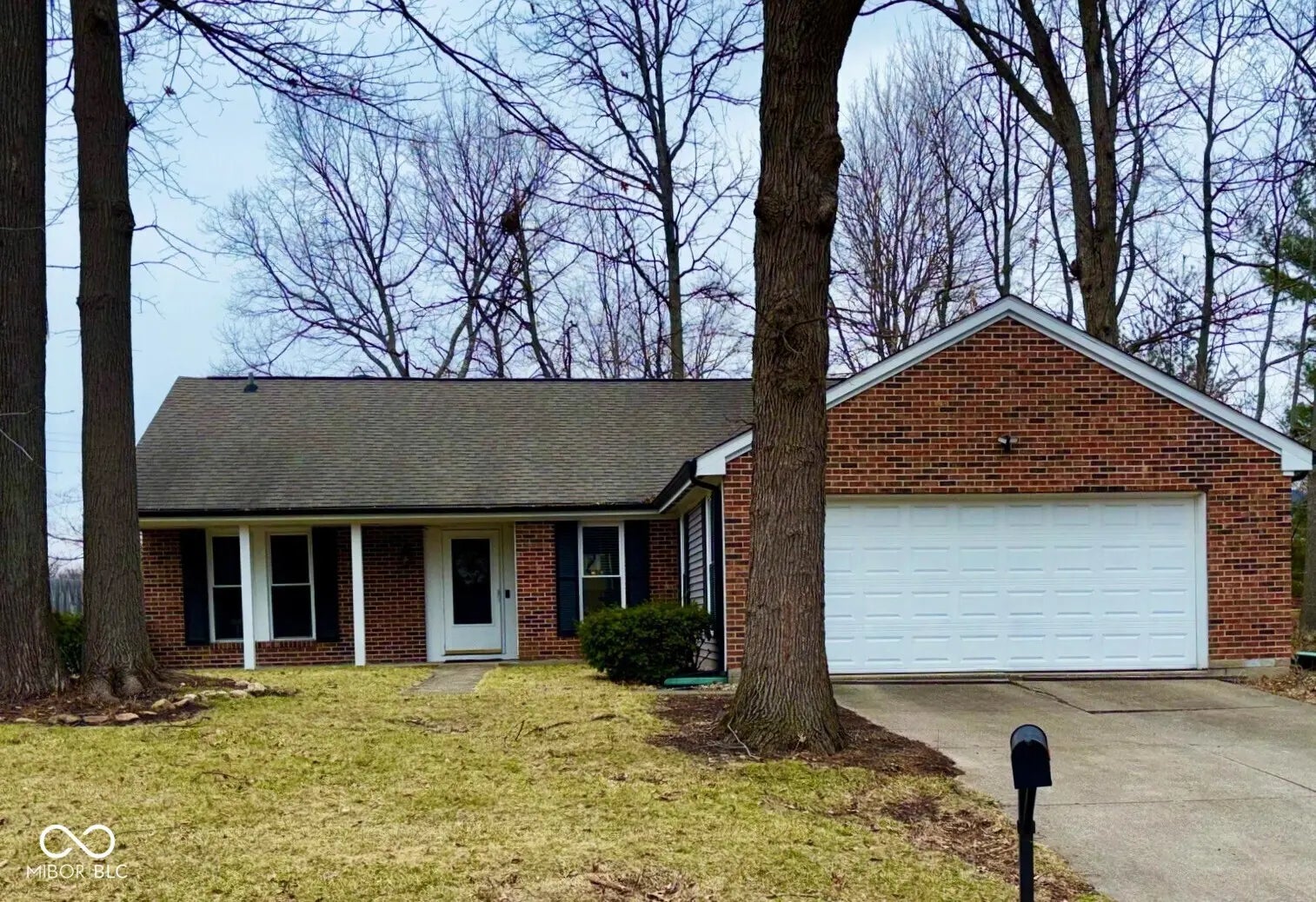 Photo of 4350 Ashwood Drive Indianapolis, IN 46268