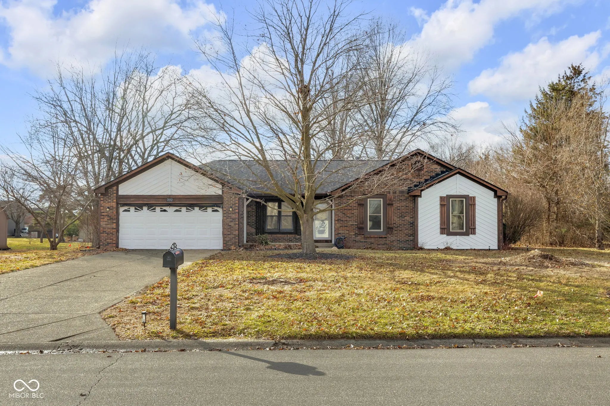 7152 Sandalwood Drive, Avon