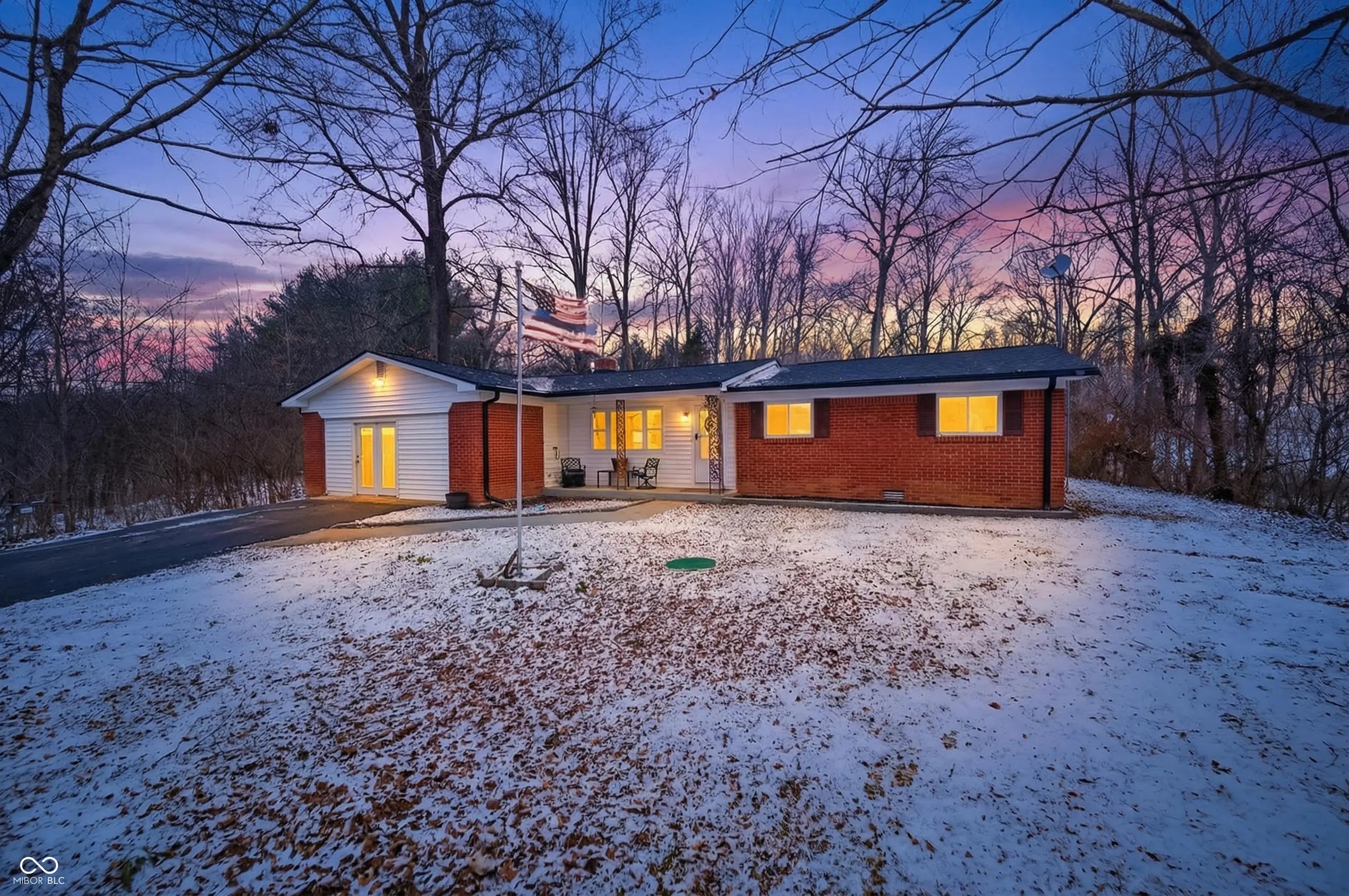 6986 W State Road 44, Morgantown