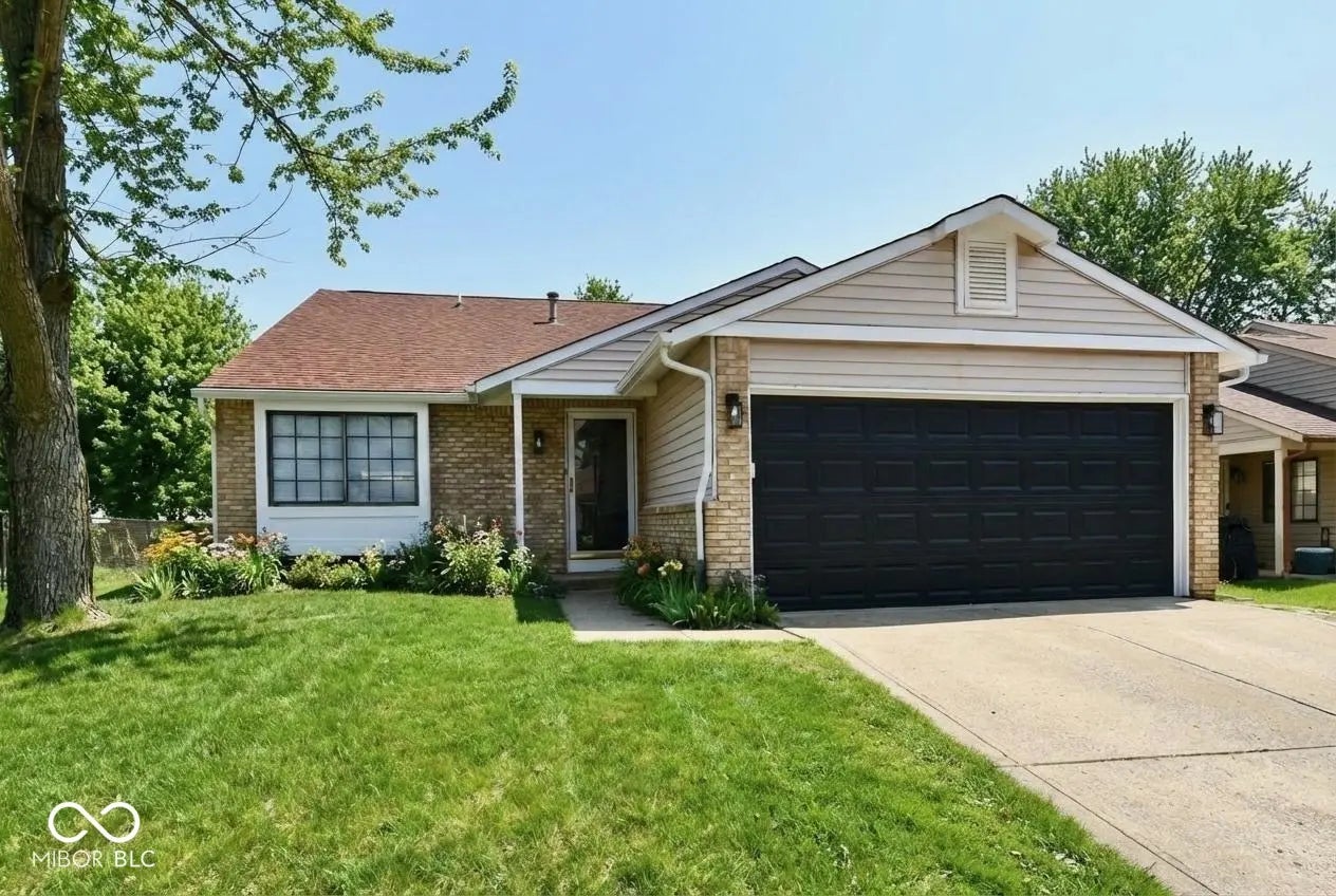 4117 Luxembourg Circle E, Indianapolis