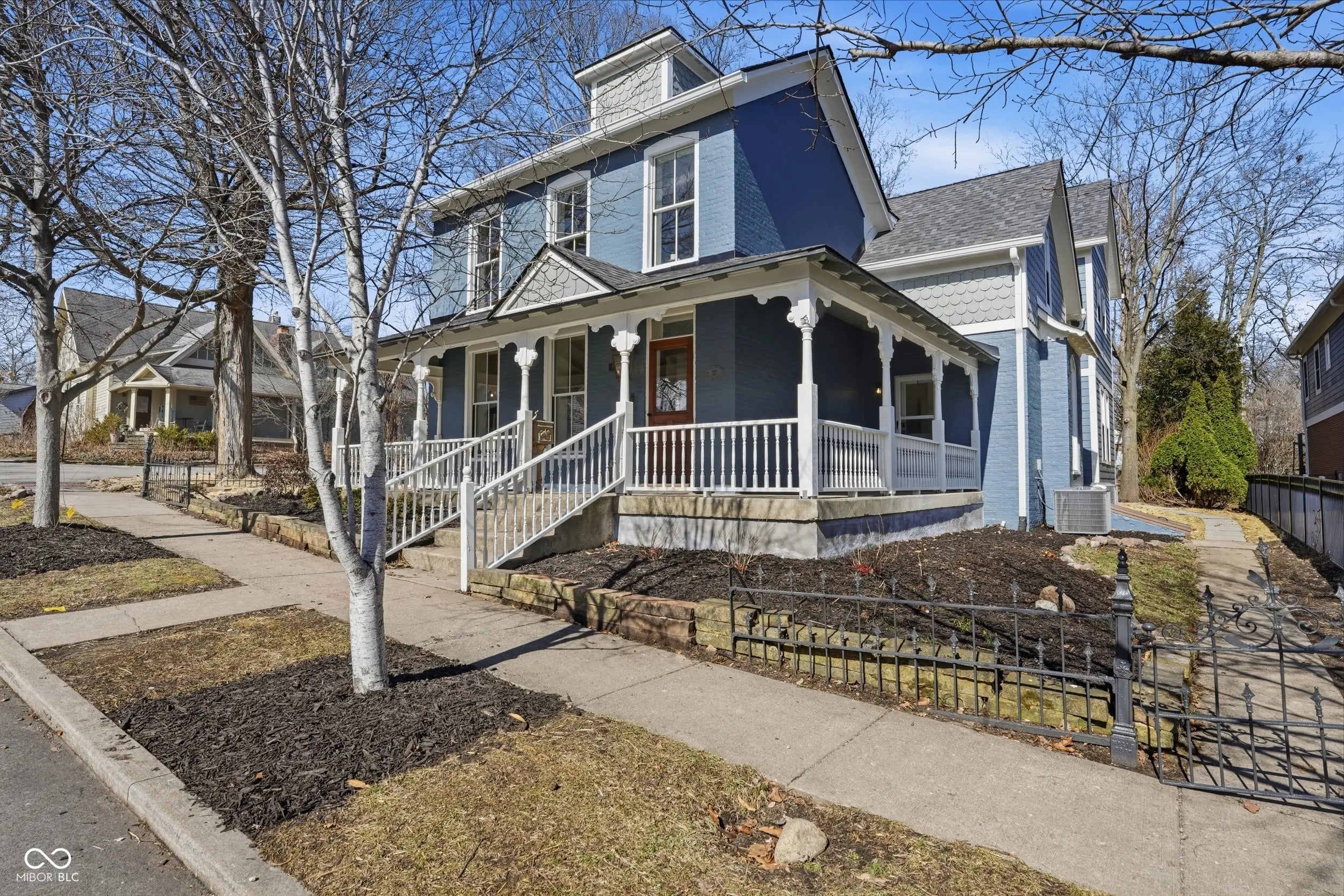 490 W Poplar Street, Zionsville