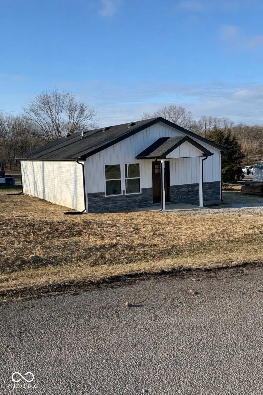 721 Country Manor Street, North Vernon