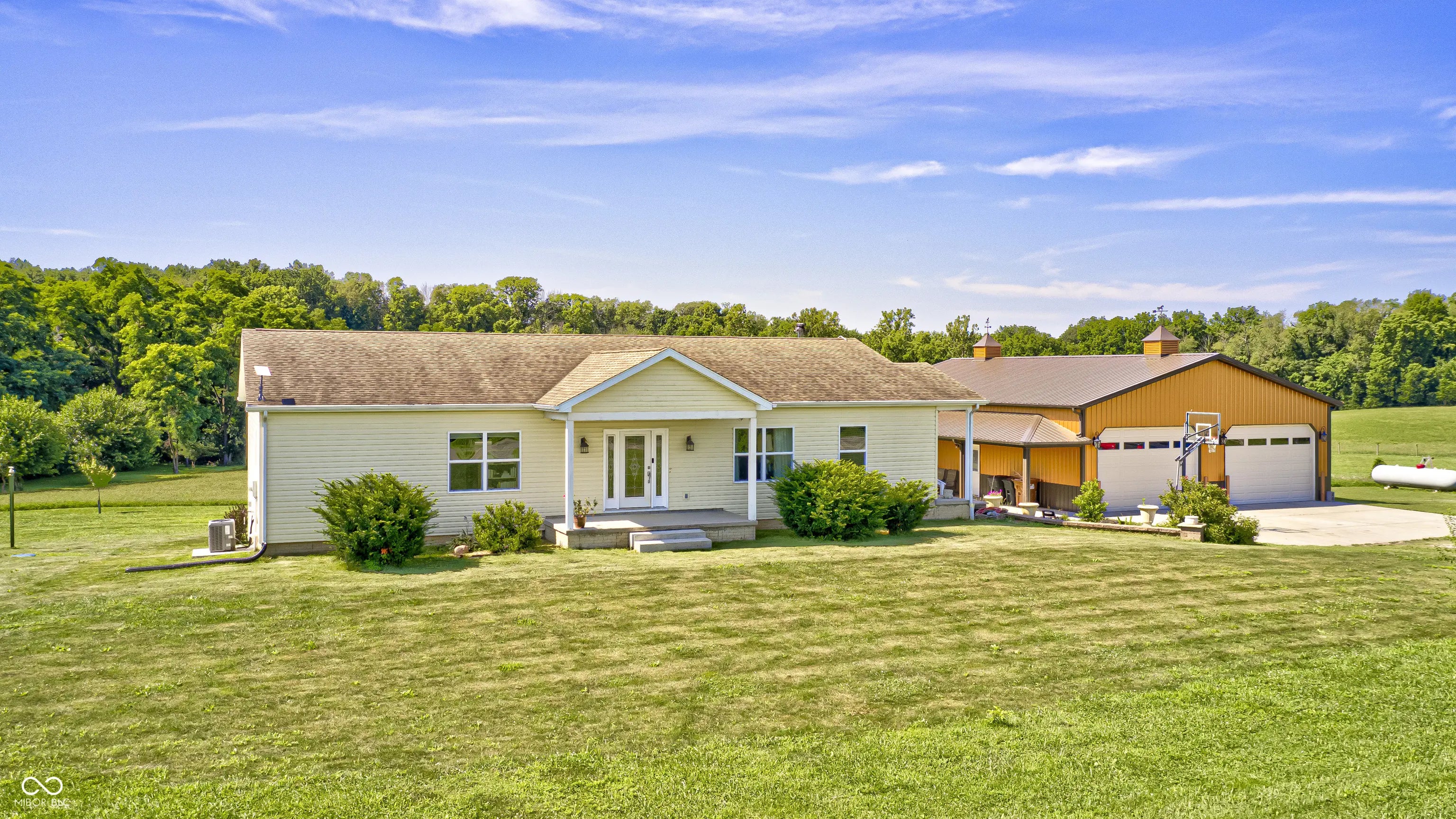 4297 W Division Road, Crawfordsville